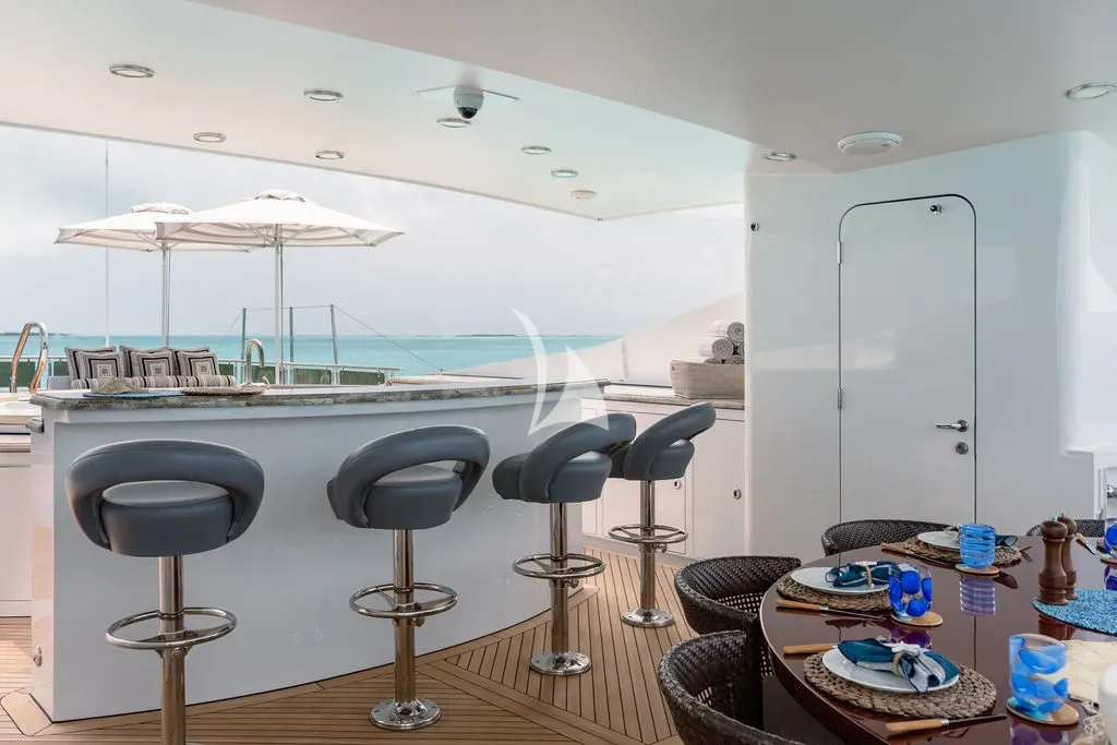 OCEAN CLUB Charter Yacht