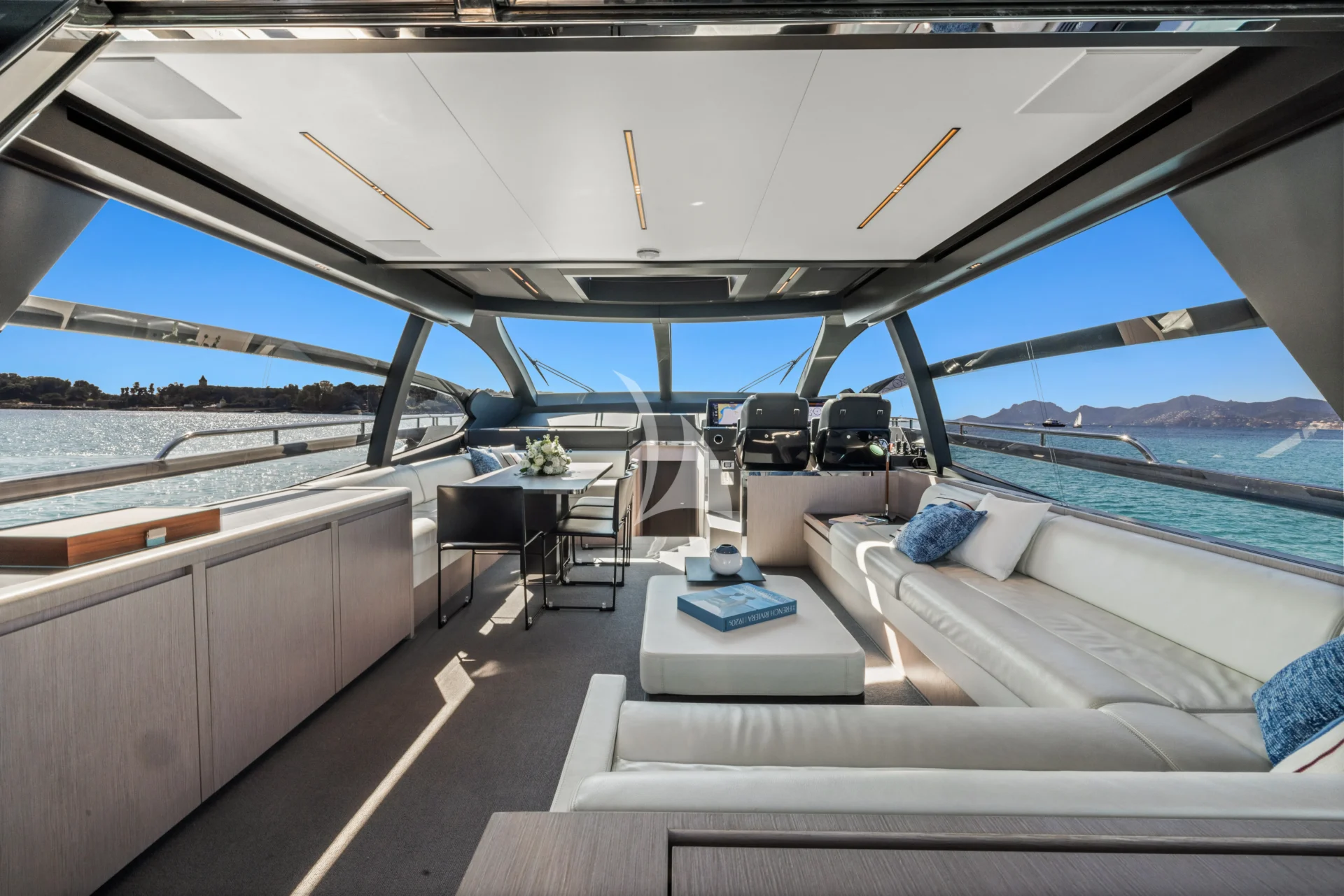SAMIRA Charter Yacht