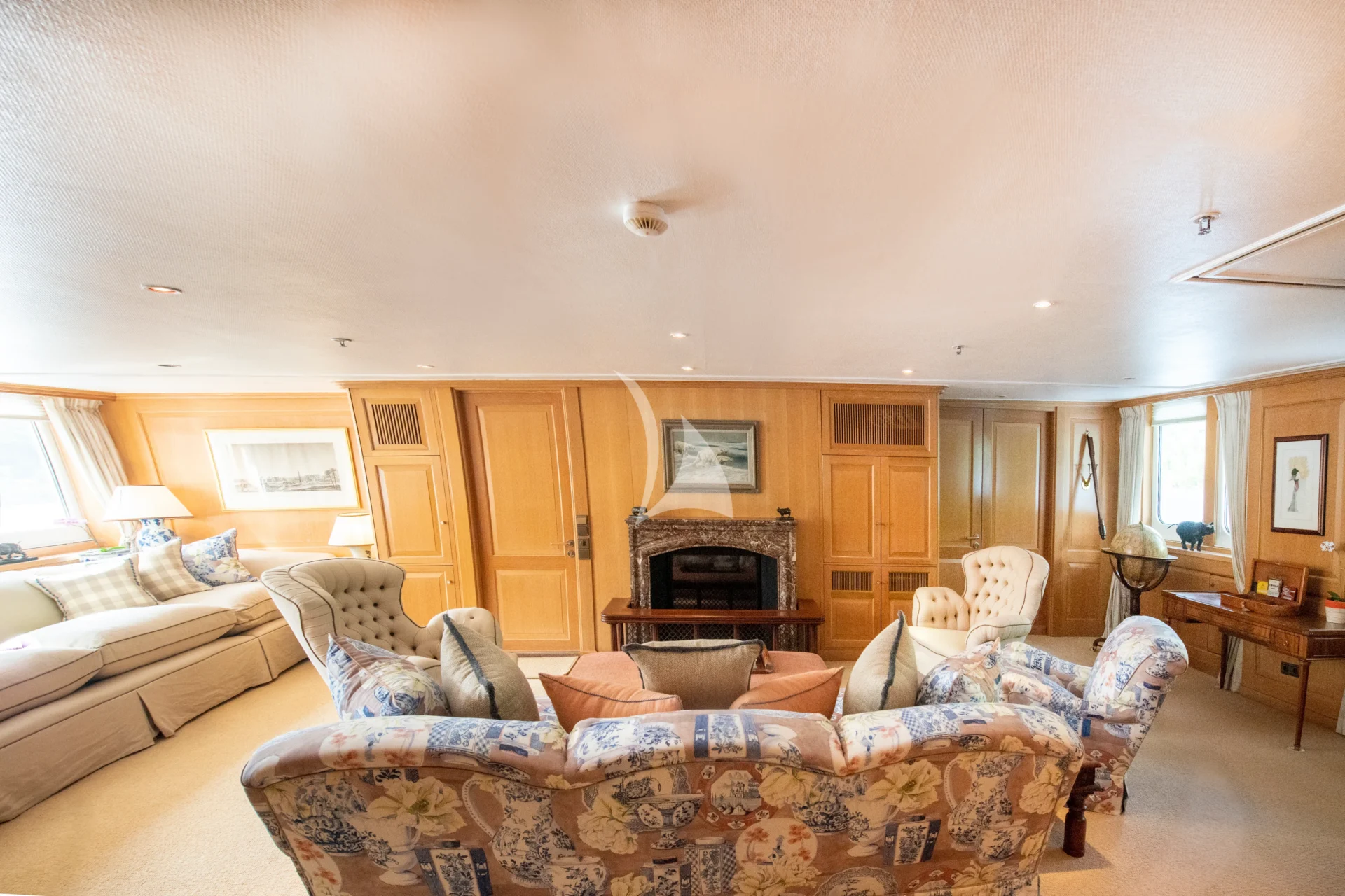 ARCTIC Charter Yacht
