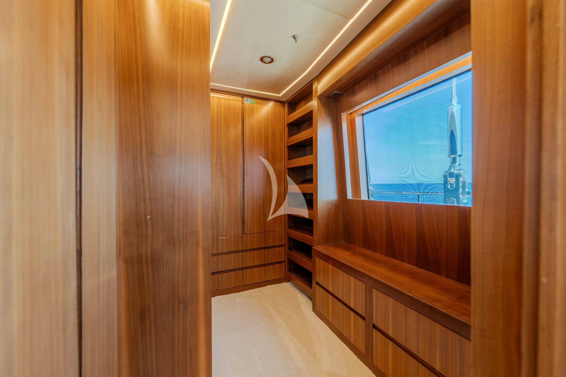 ARESTEAS Charter Yacht