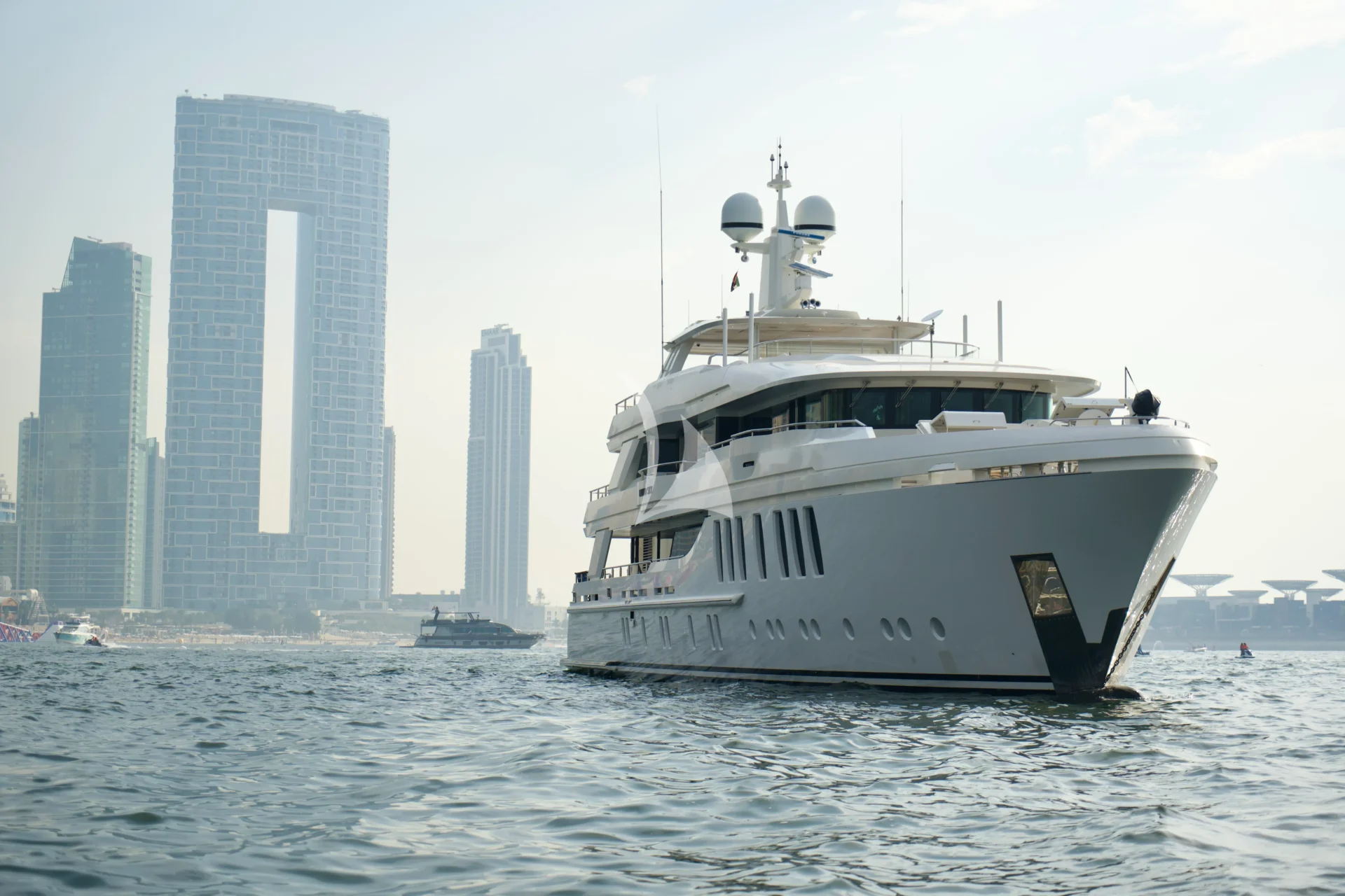 LIQUID SKY Charter Yacht