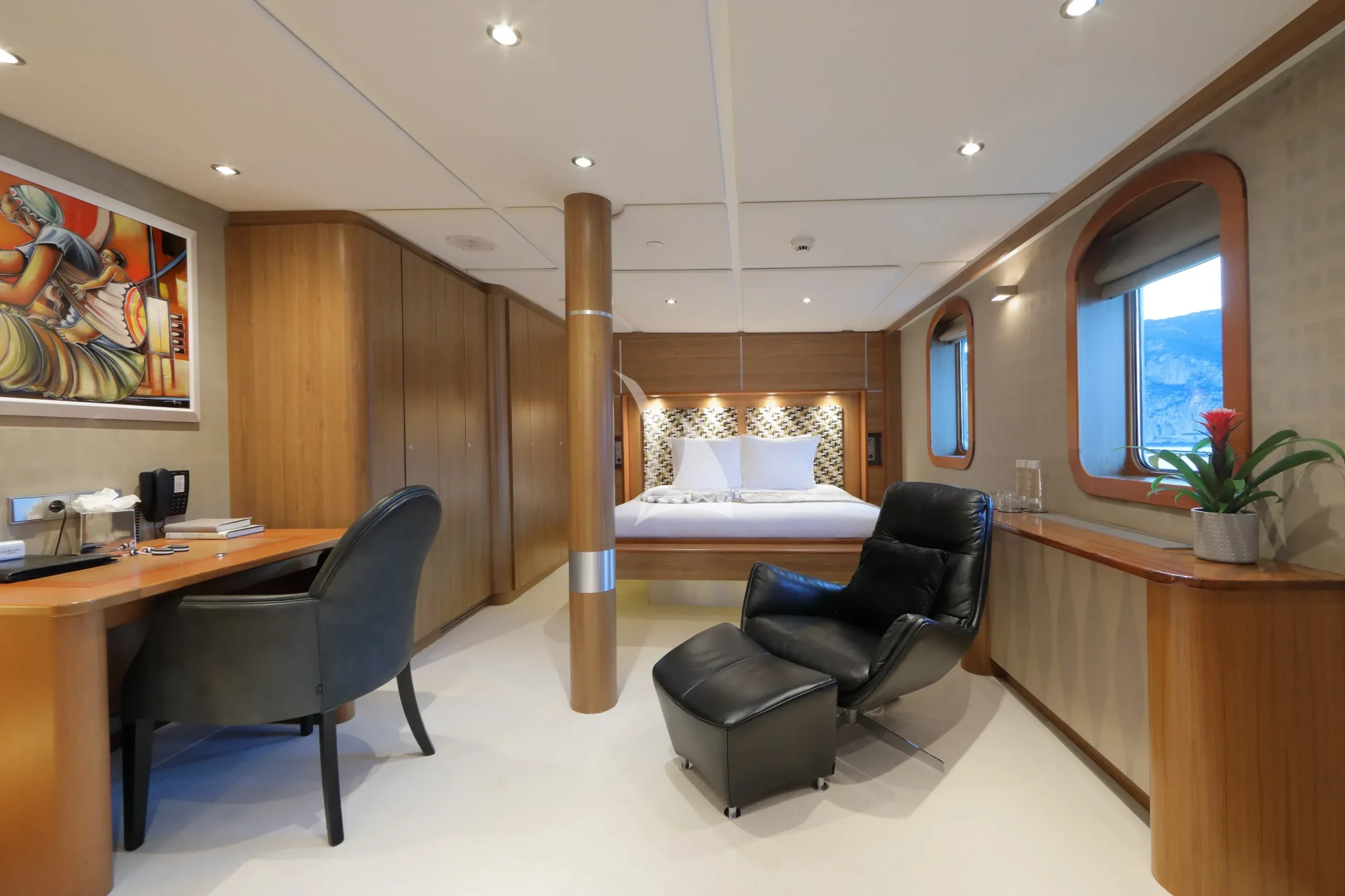 SHERAKHAN Charter Yacht