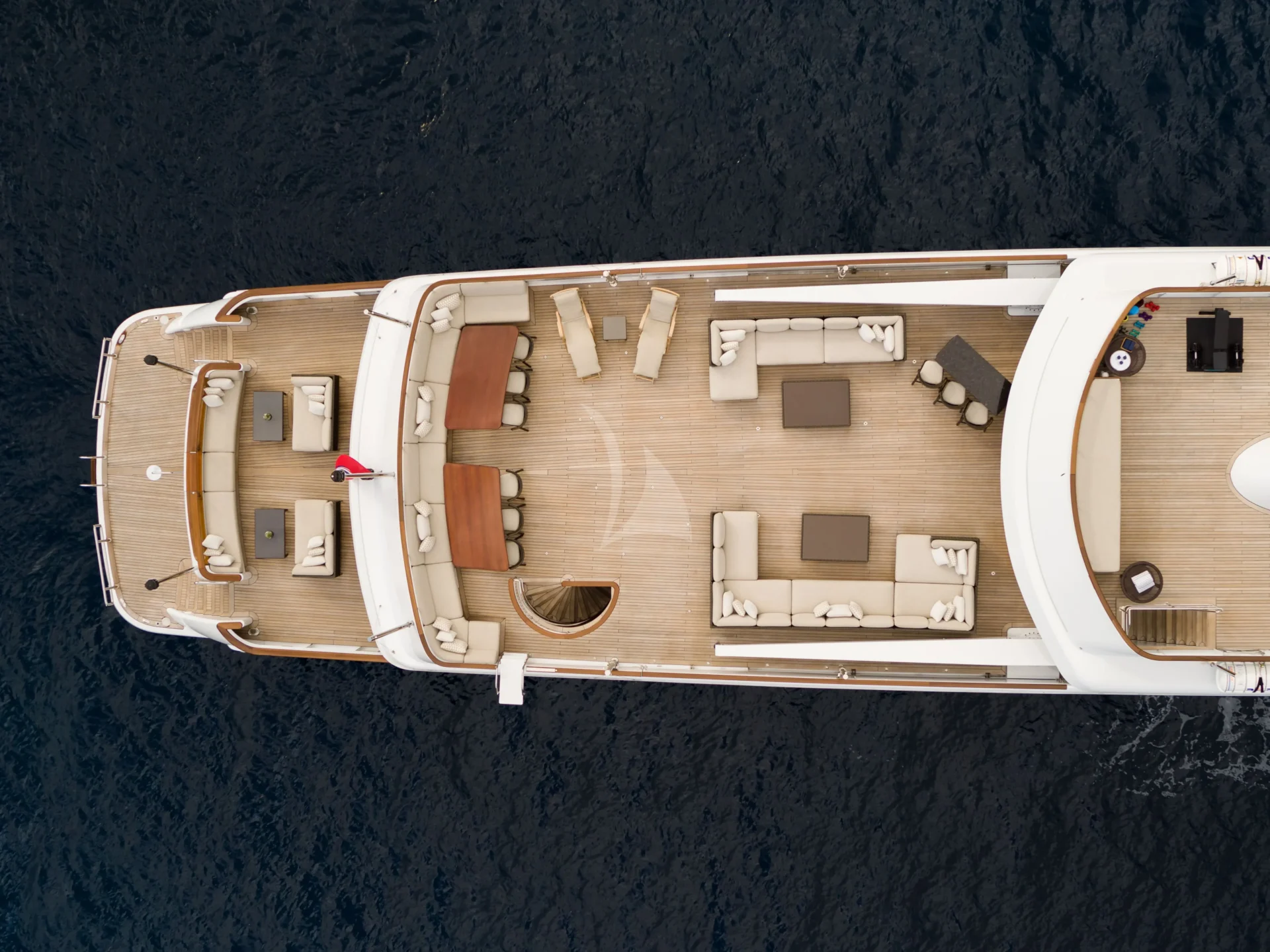 MIRAGE Charter Yacht