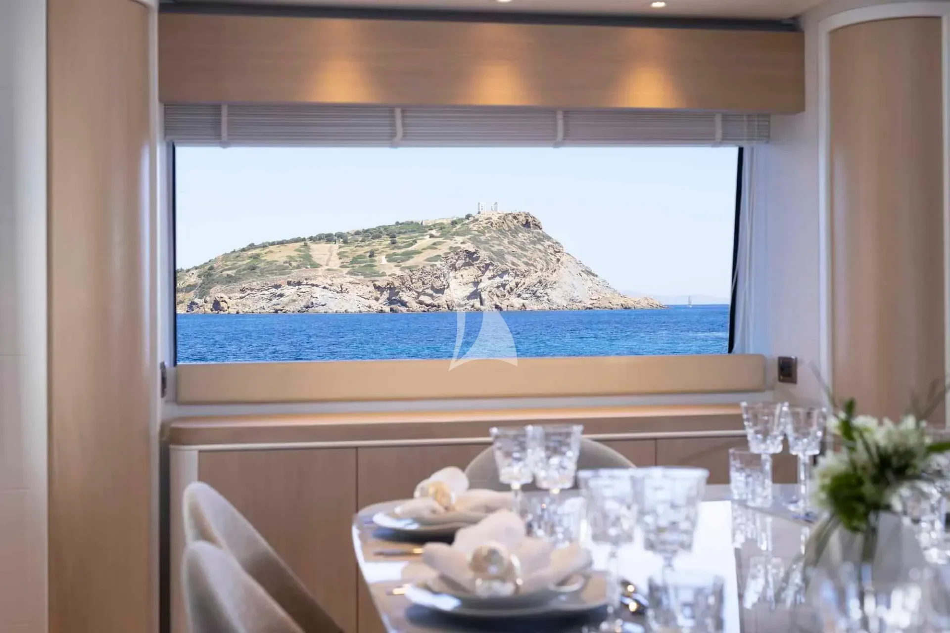 PARADISE Charter Yacht