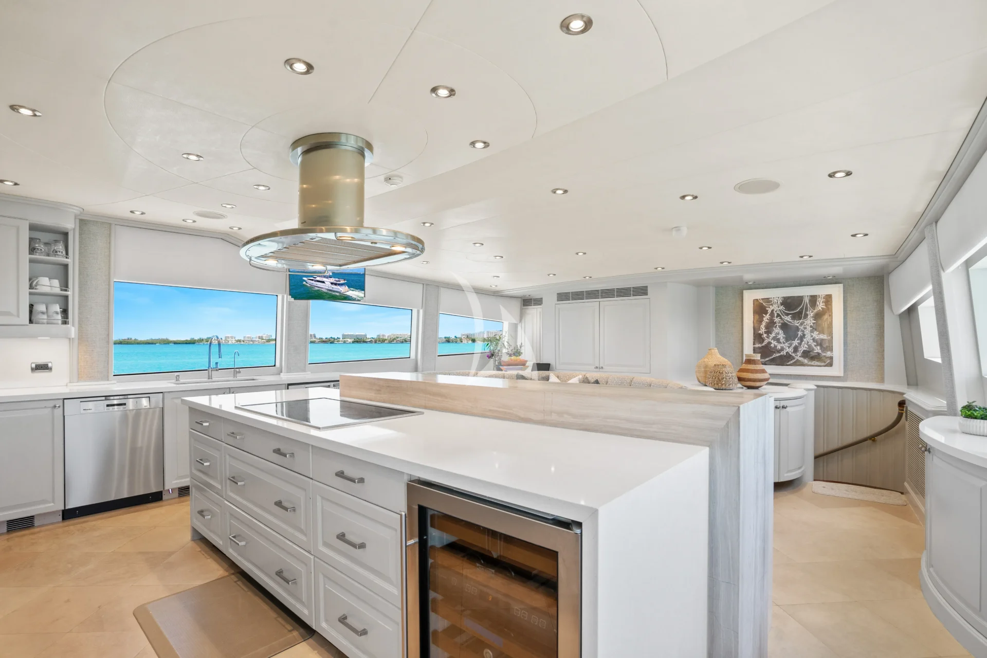 RISK & REWARD Charter Yacht