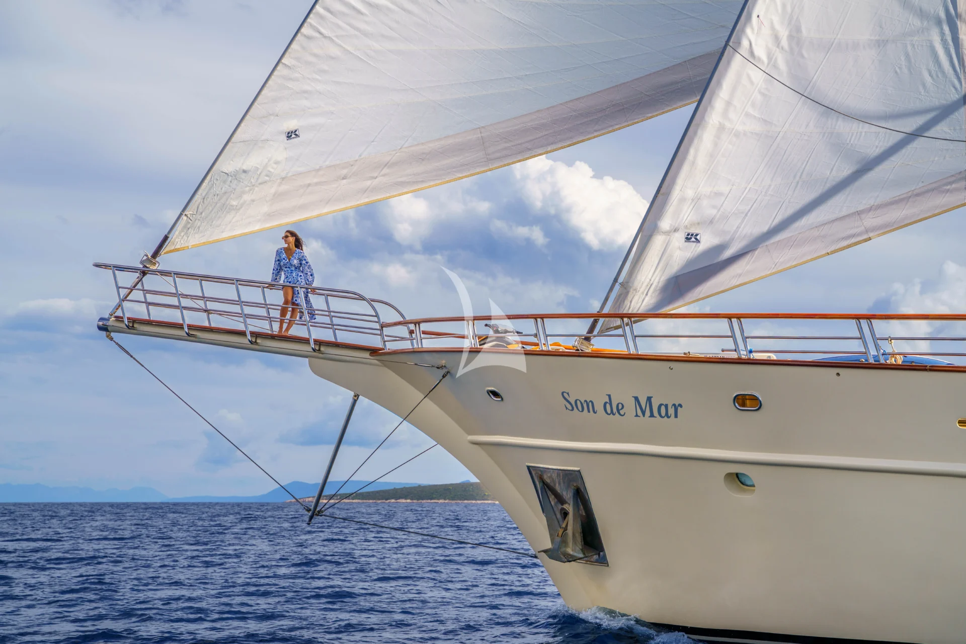 SON DE MAR Charter Yacht