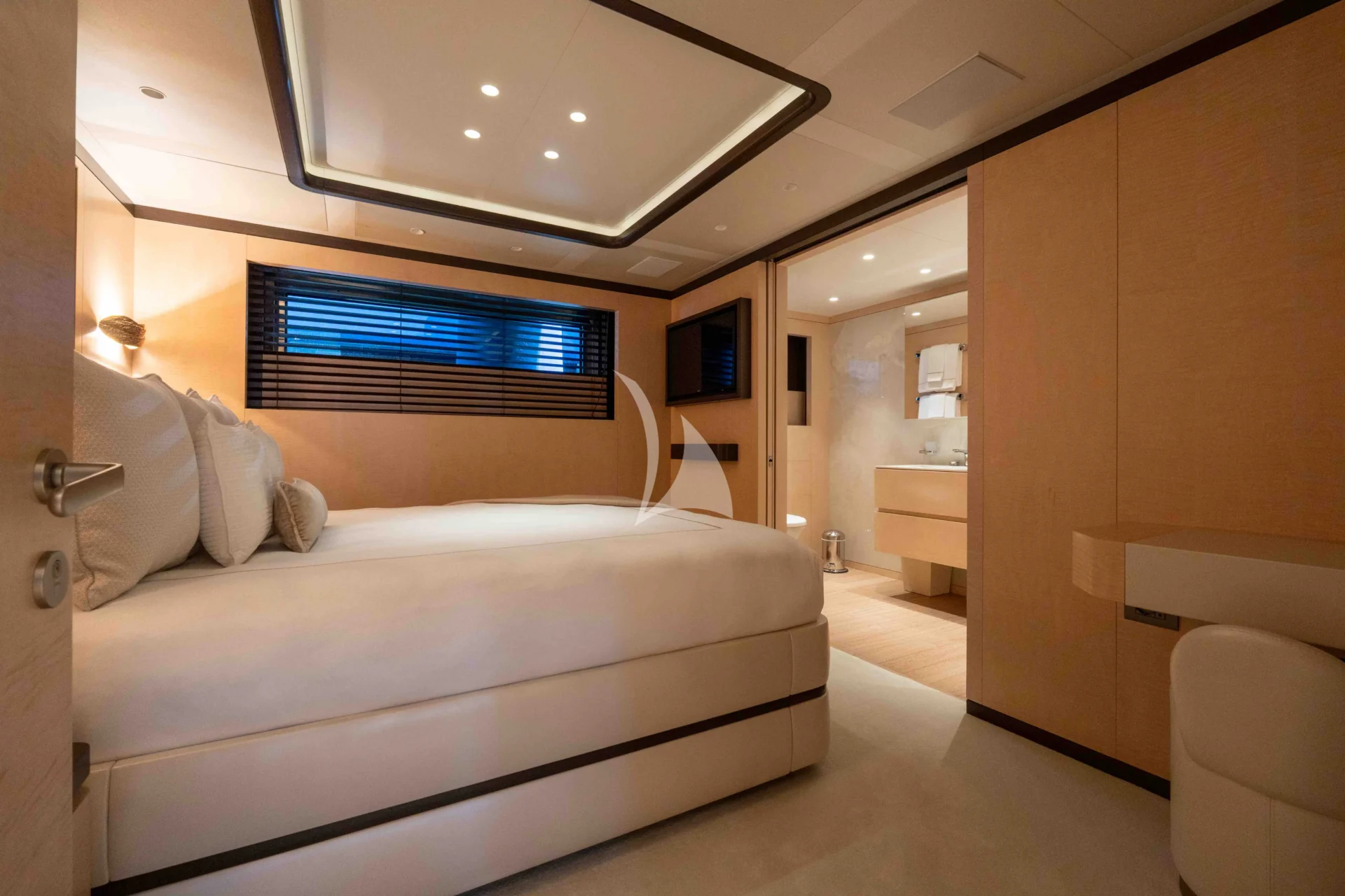 MINE GAMES Charter Yacht