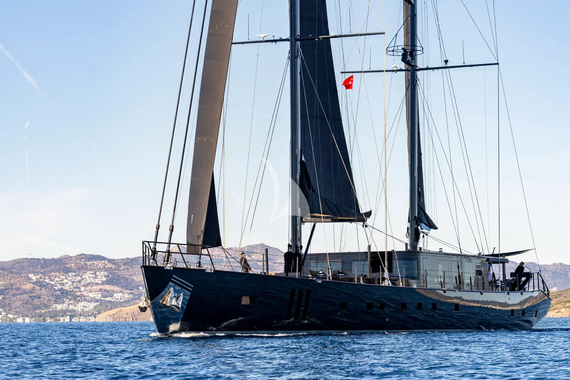 SEVEN Charter Yacht