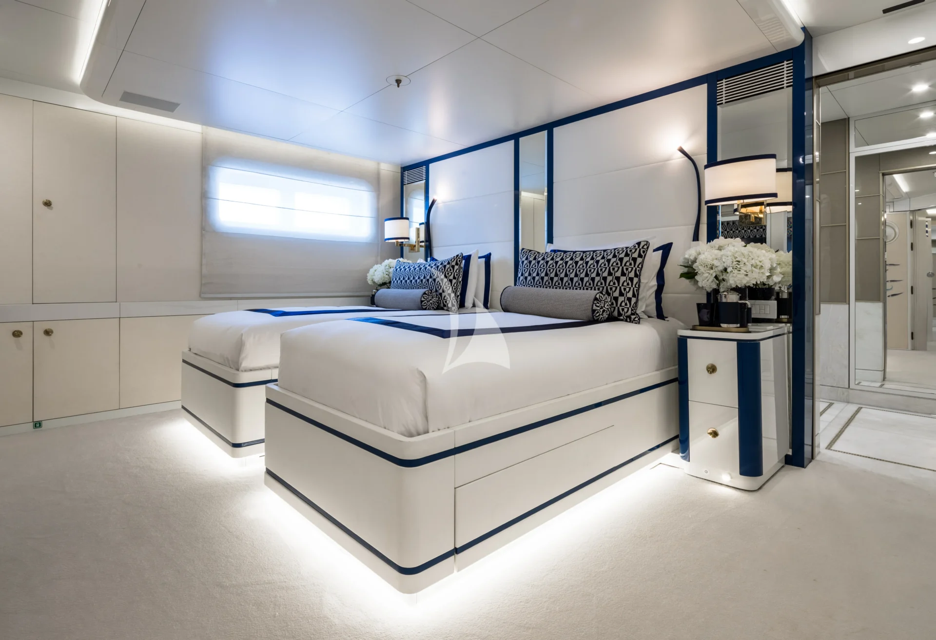 CORAL OCEAN Charter Yacht