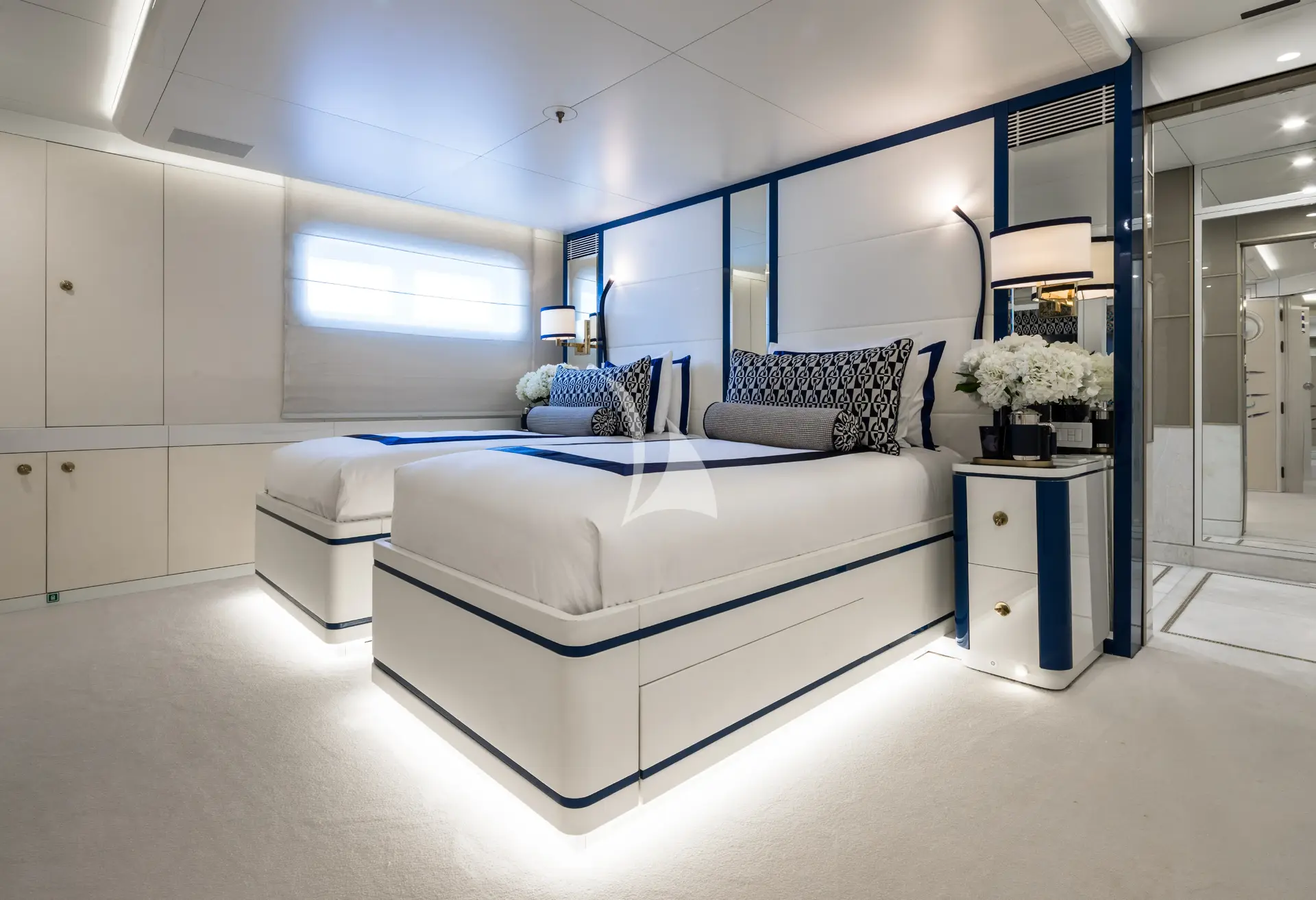 CORAL OCEAN Charter Yacht