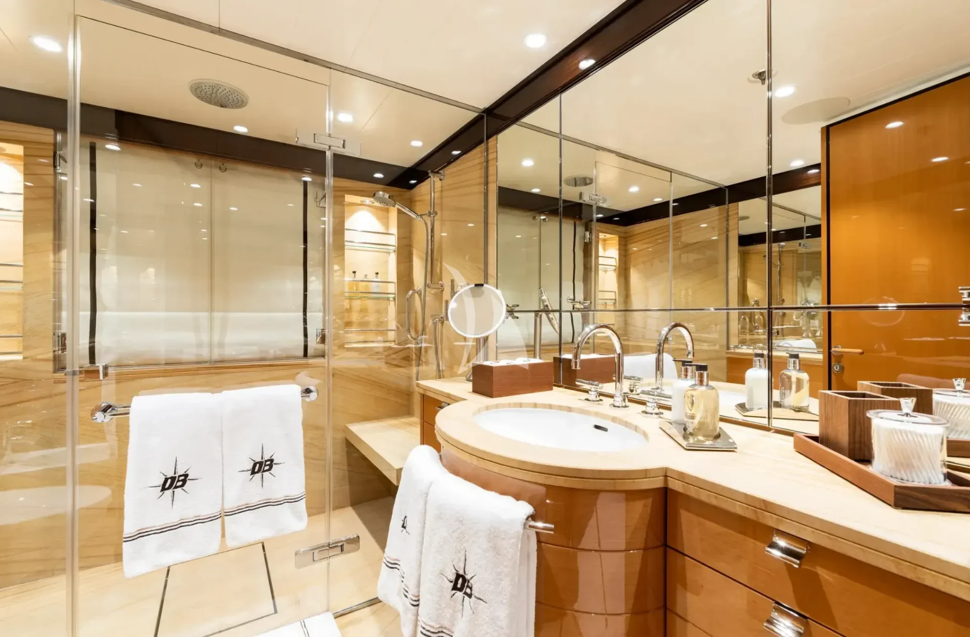 DEEP BLUE Charter Yacht