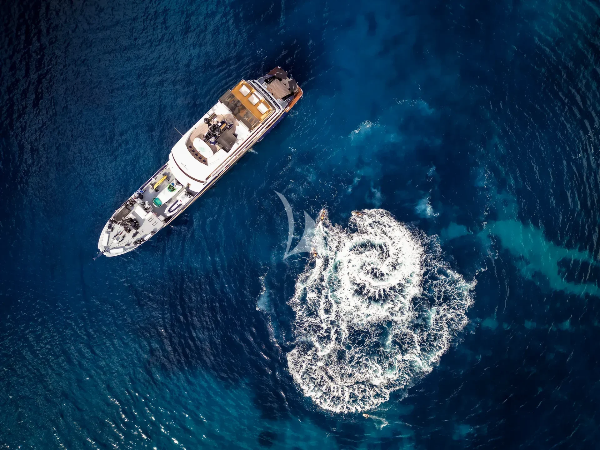 FORCE BLUE Charter Yacht