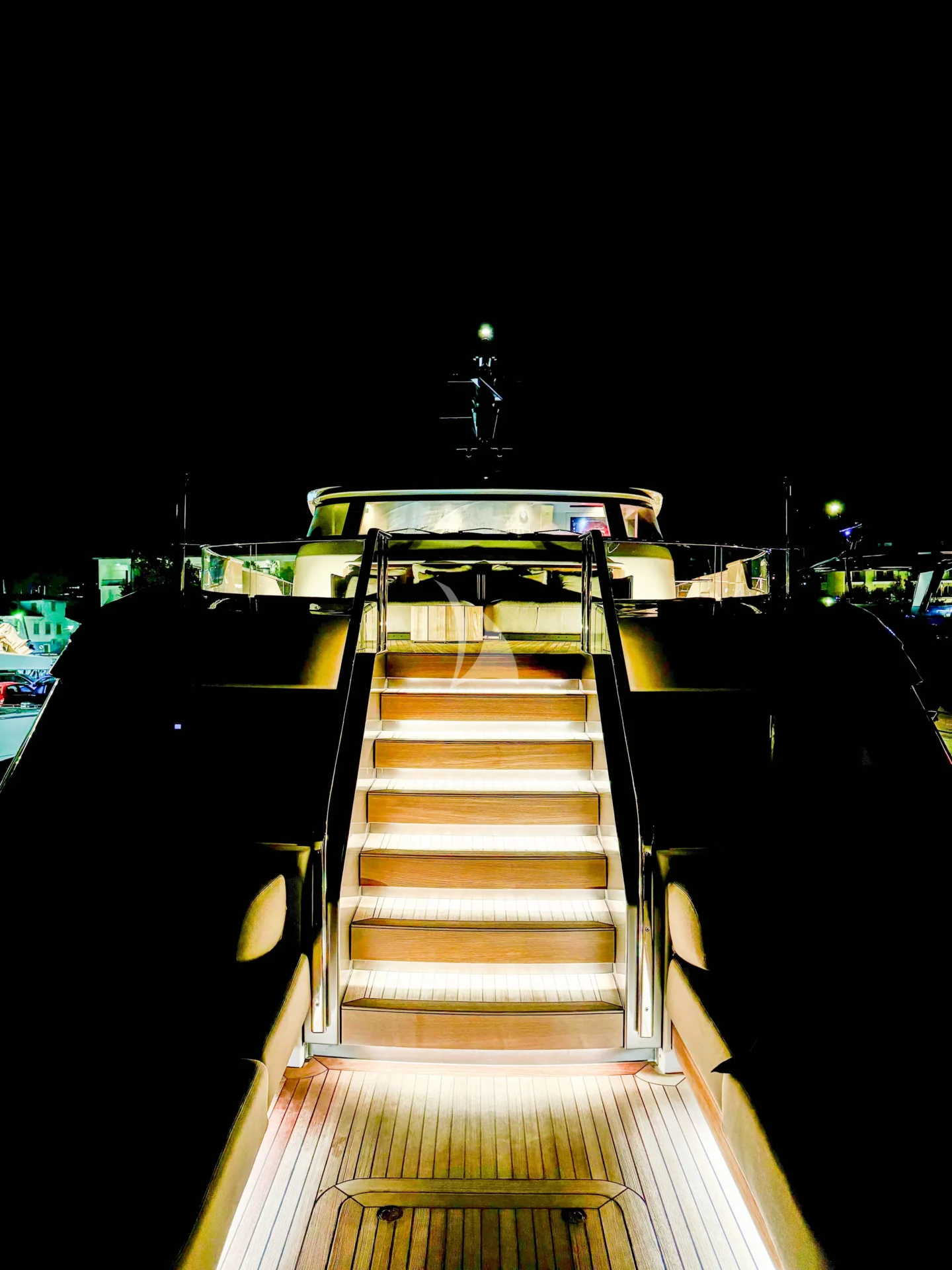FLORI Charter Yacht
