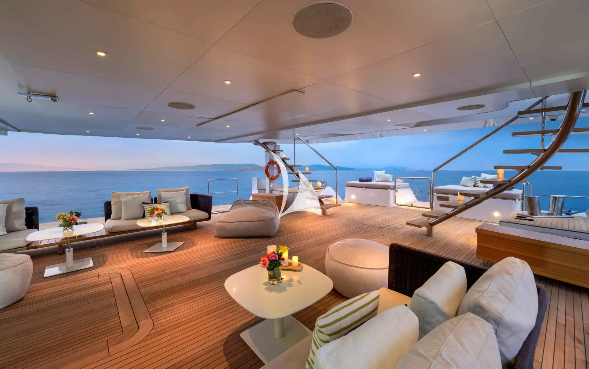 MY EDEN Charter Yacht