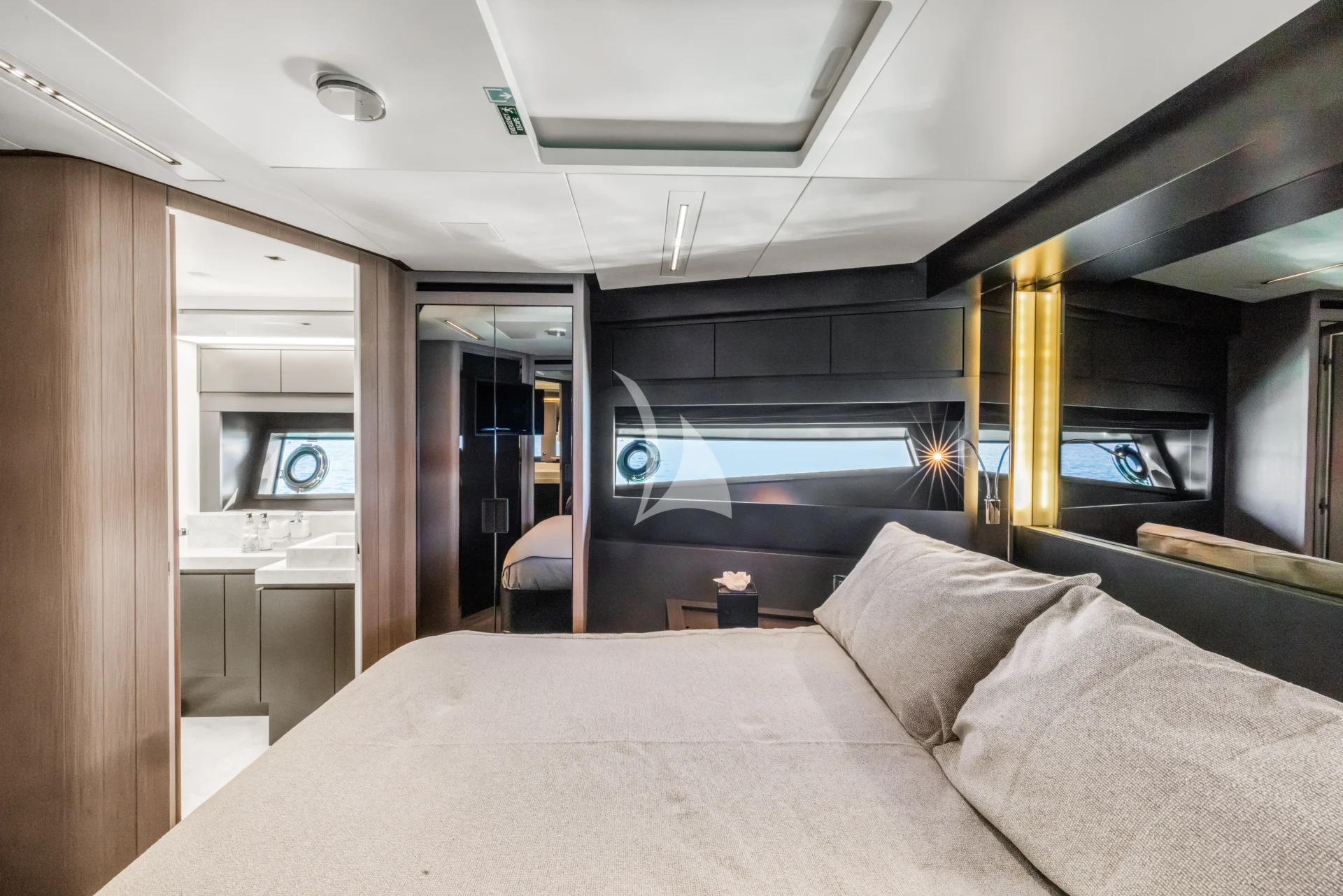 SAMIRA Charter Yacht