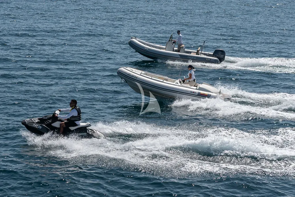 ELENA NUEVE Charter Yacht
