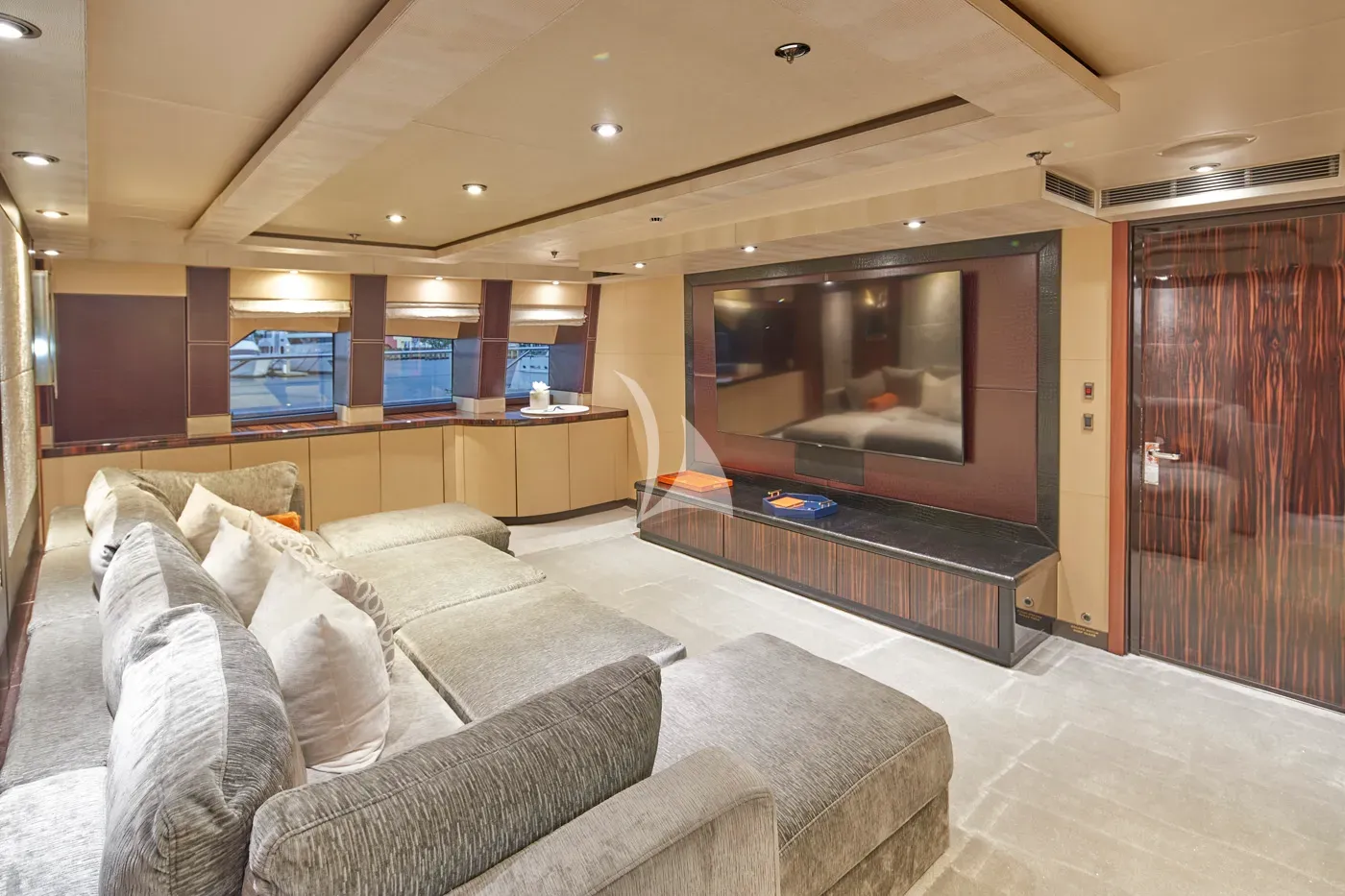 Aquanova Charter Yacht