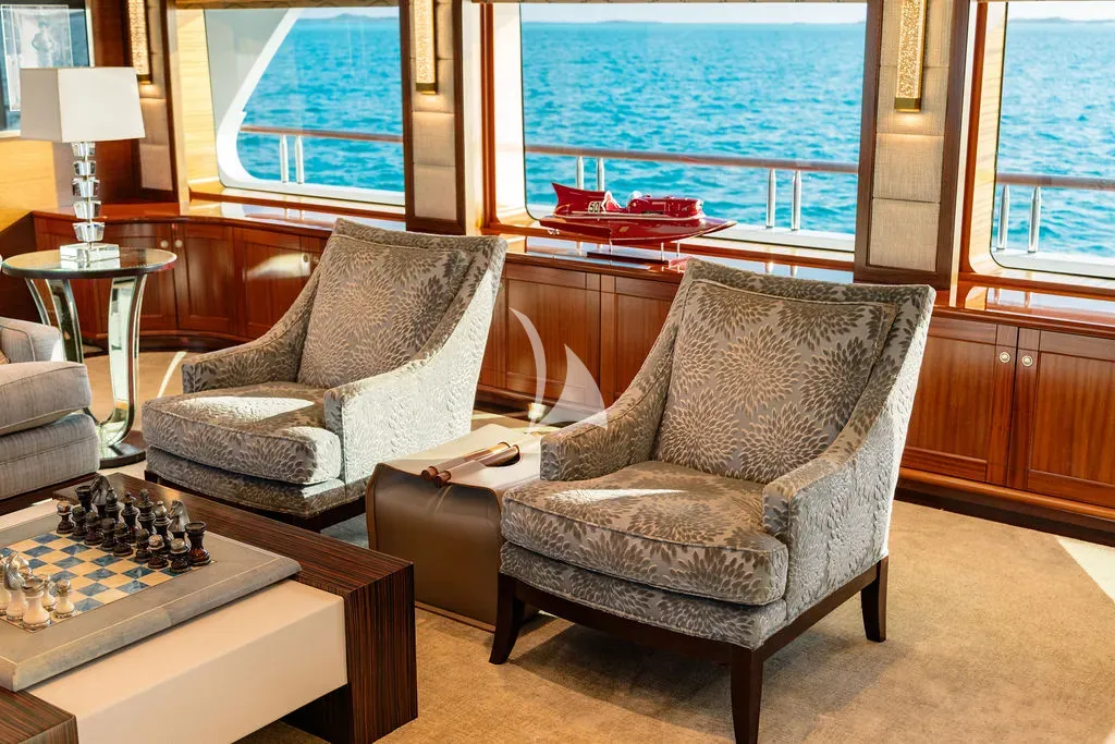 OCEAN CLUB Charter Yacht