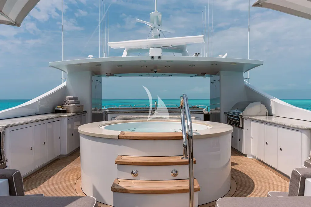 OCEAN CLUB Charter Yacht