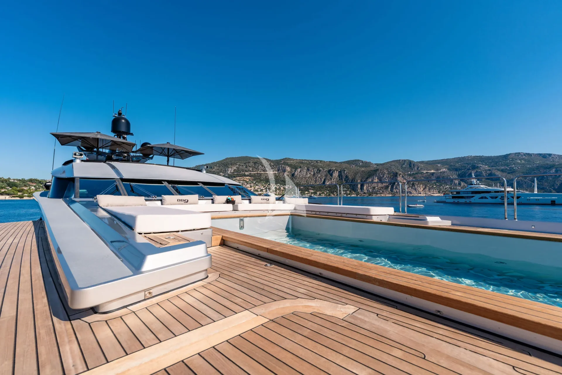 DB9 Charter Yacht
