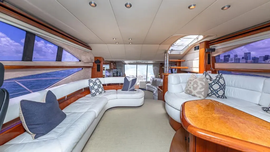 Giuli Charter Yacht