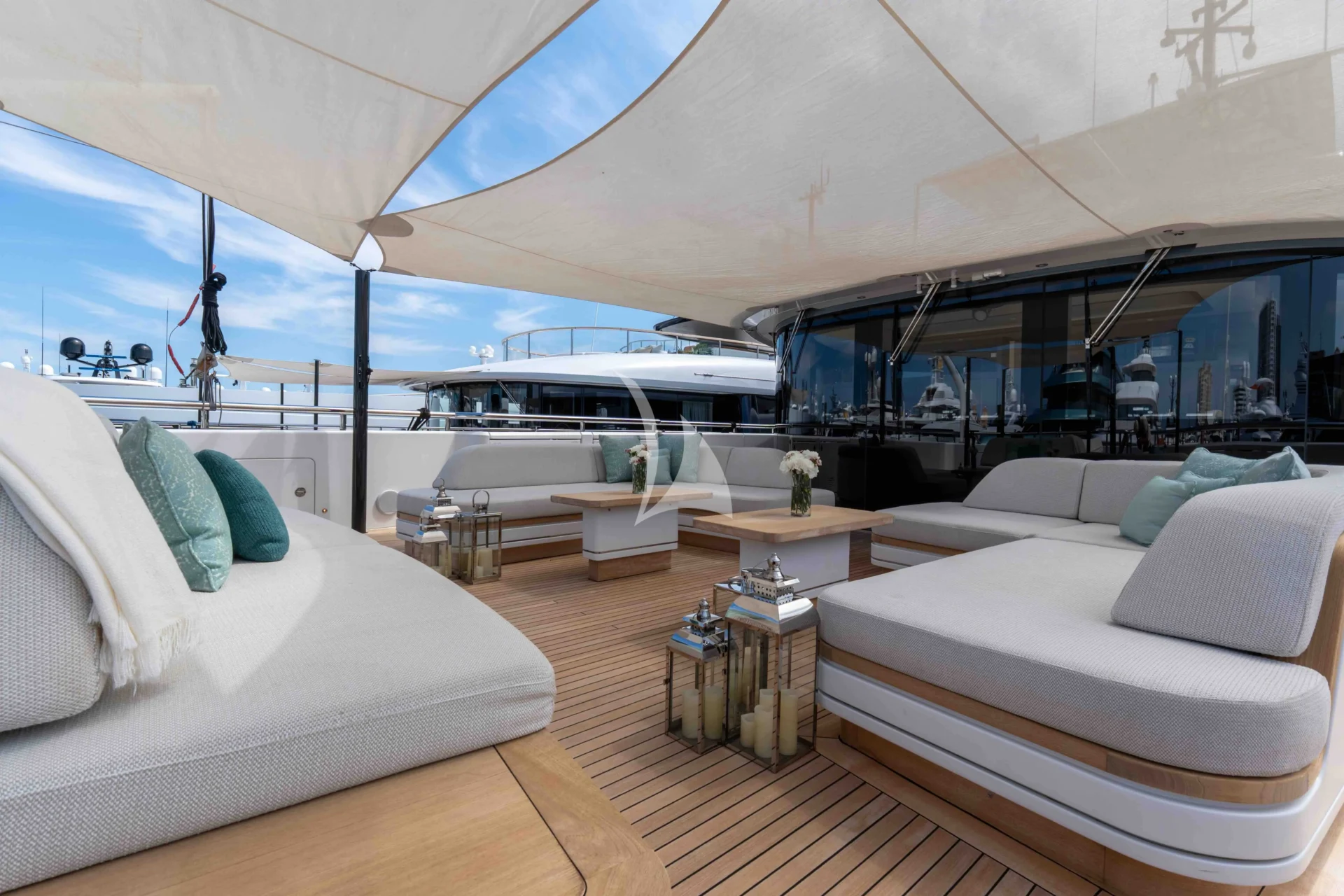 MINE GAMES Charter Yacht