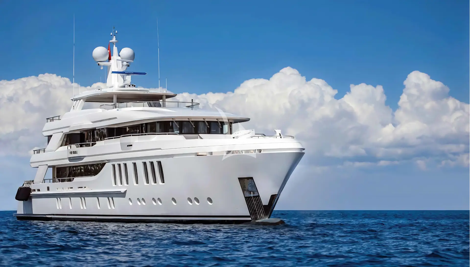 LIQUID SKY Charter Yacht