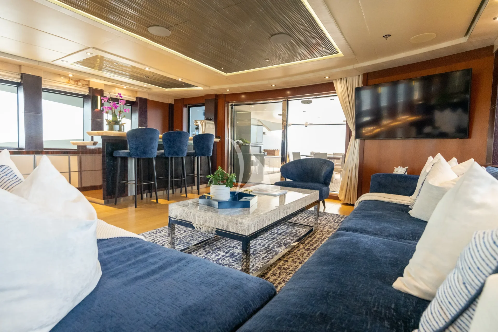 Aquanova Charter Yacht