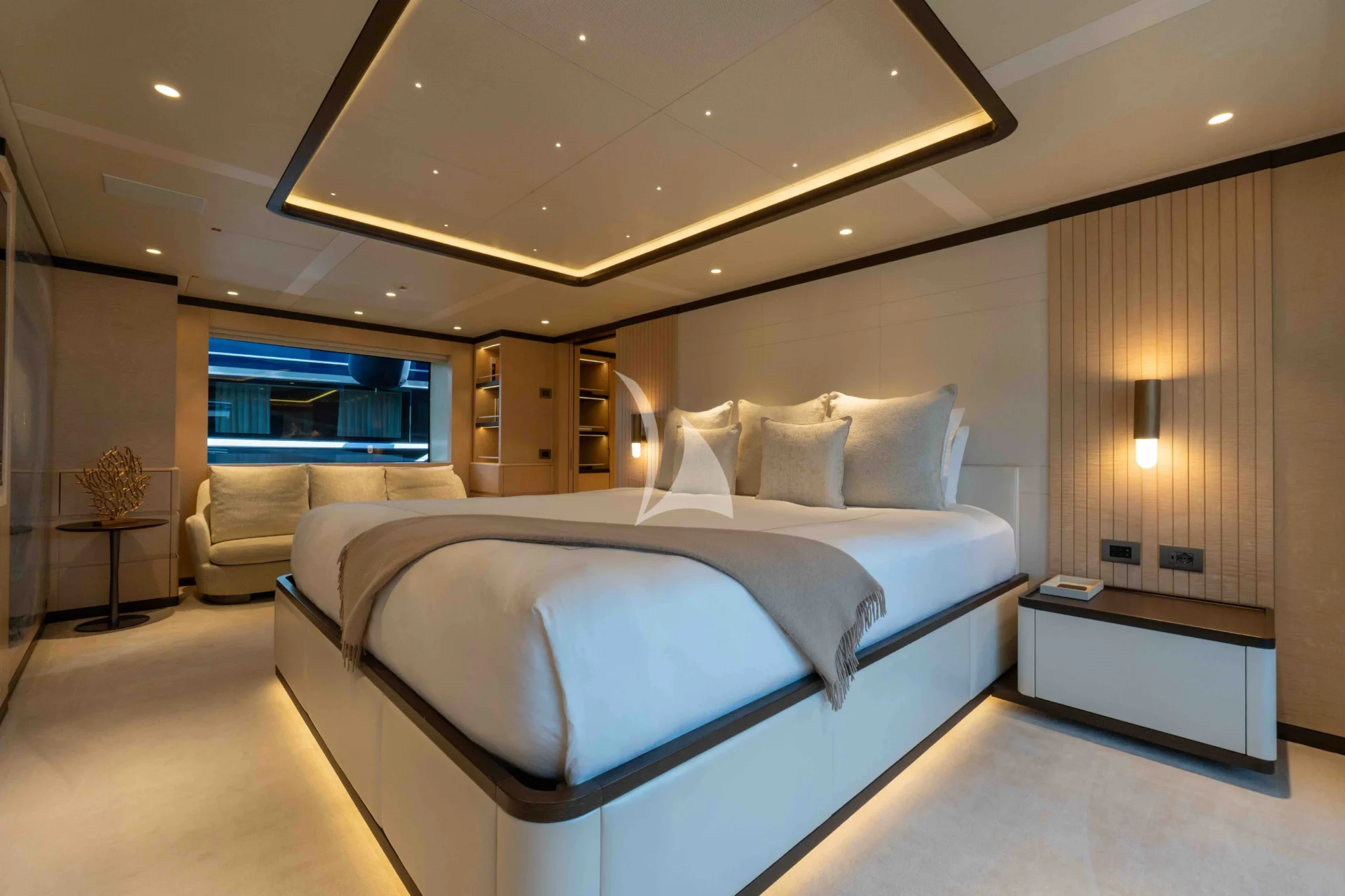MINE GAMES Charter Yacht