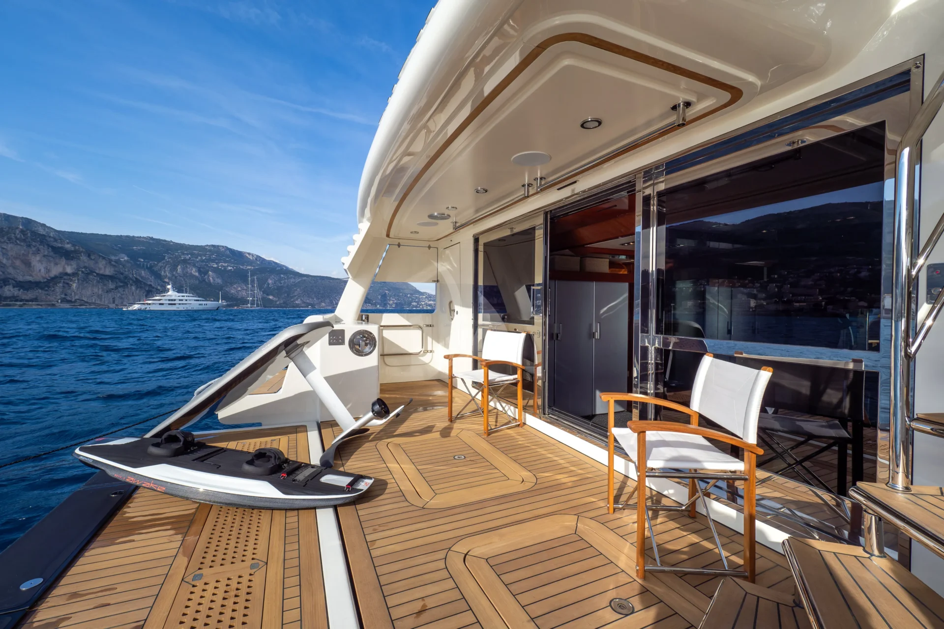 HANA Charter Yacht