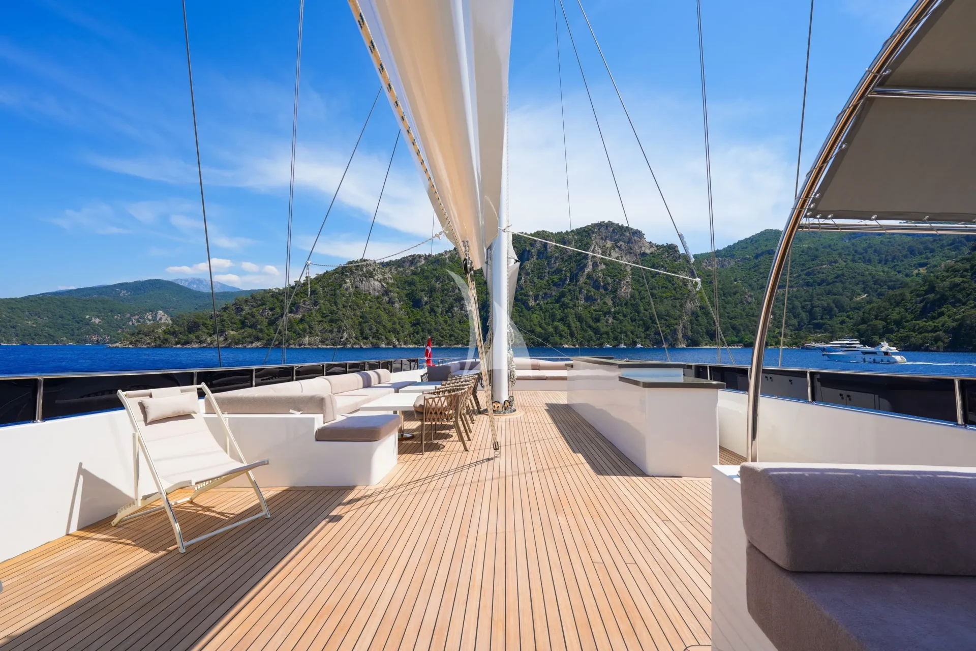 King of the Sea Charter Yacht