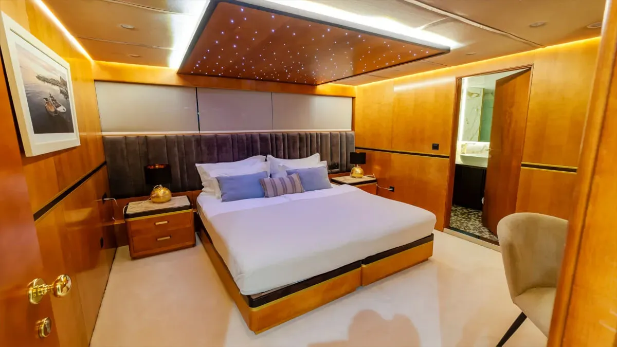 Life is Good Charter Yacht