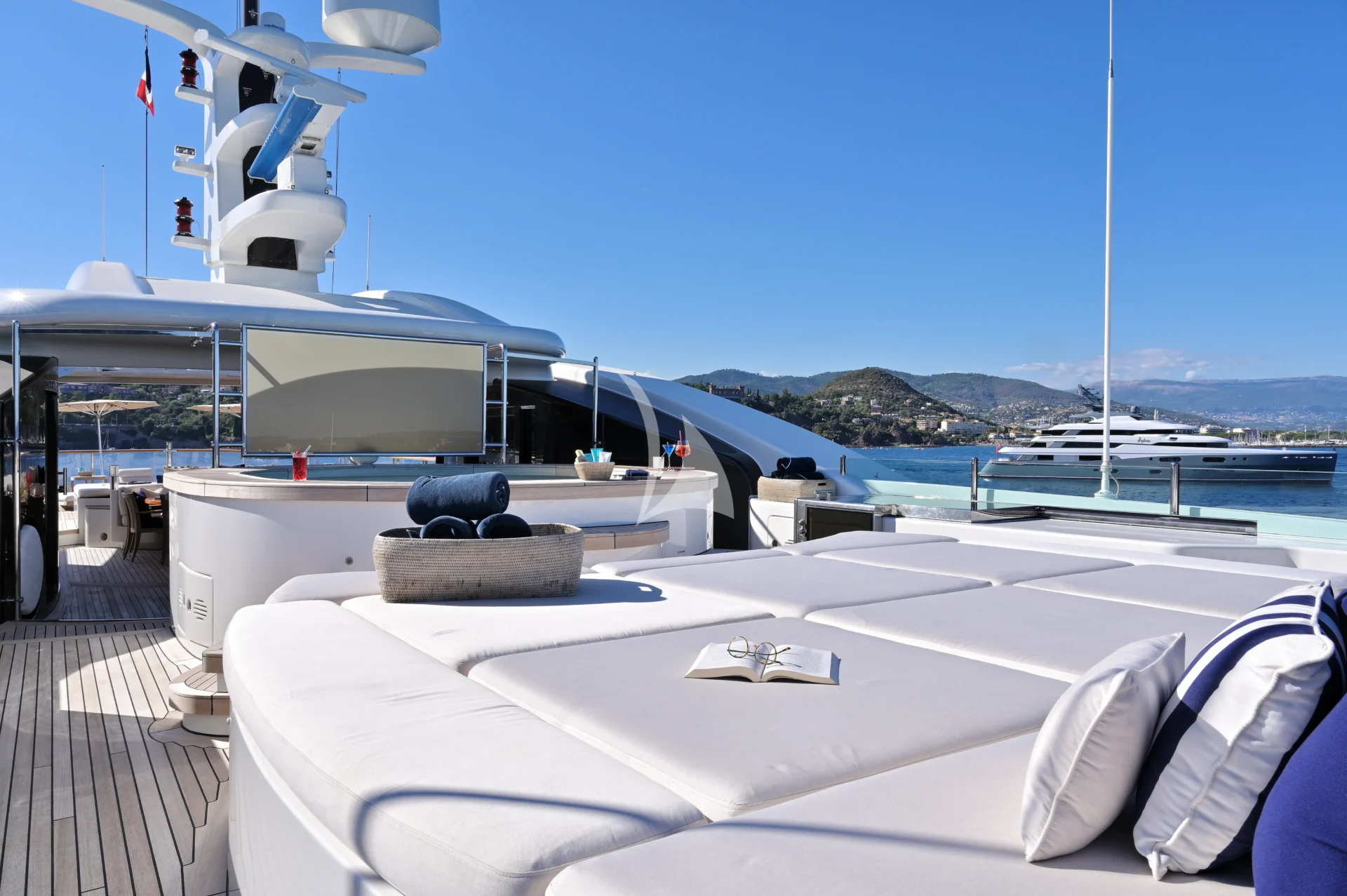 ST DAVID Charter Yacht