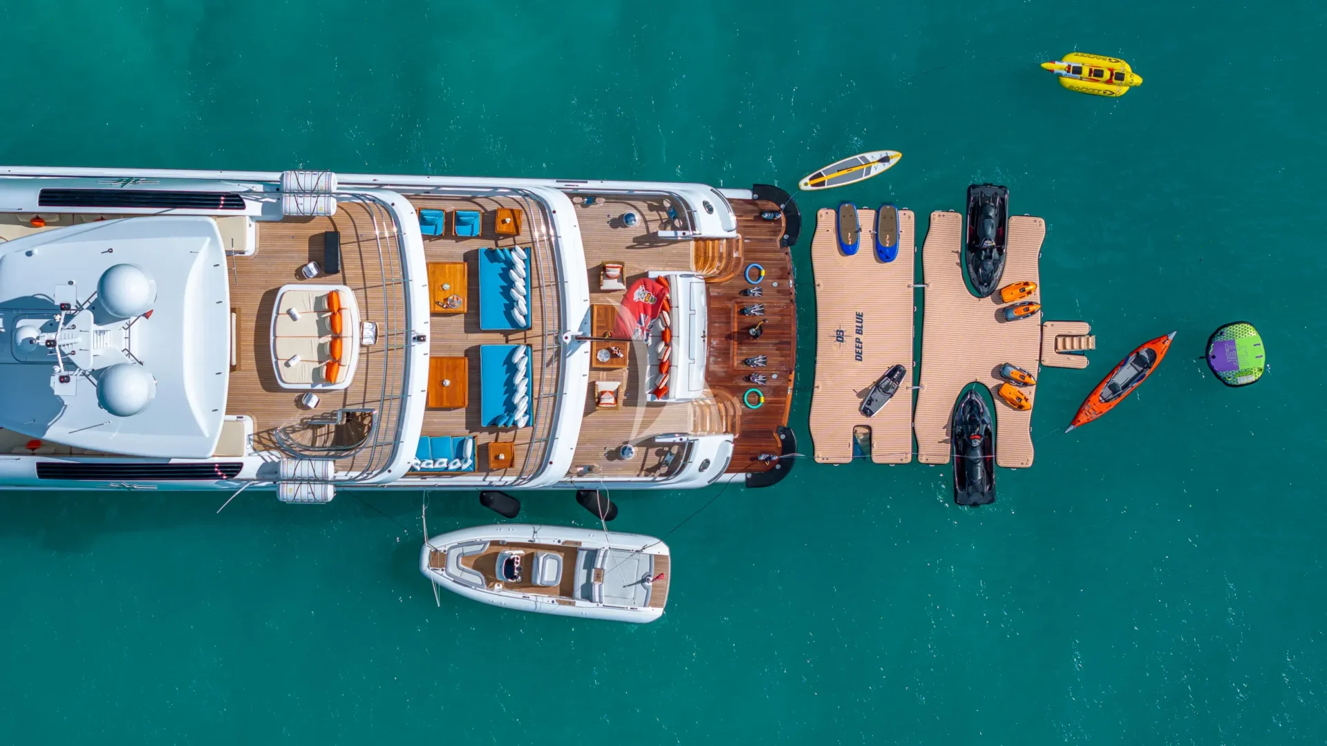 DEEP BLUE Charter Yacht