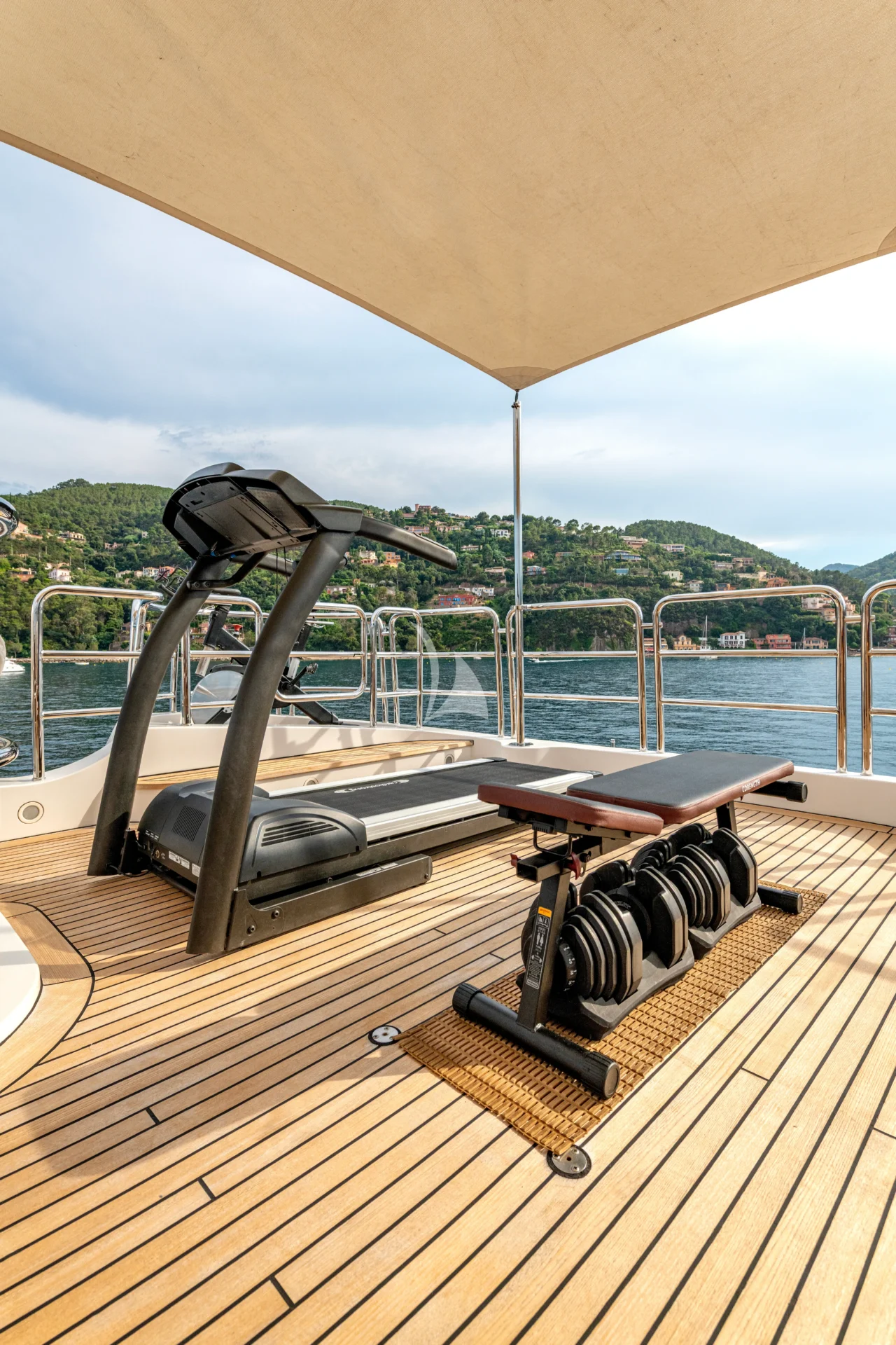SEA BLUEZ Charter Yacht