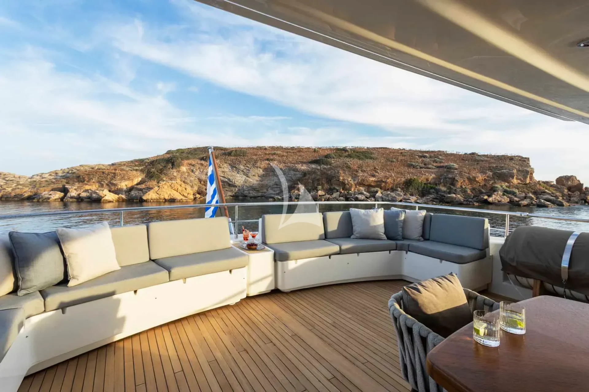 PARADISE Charter Yacht
