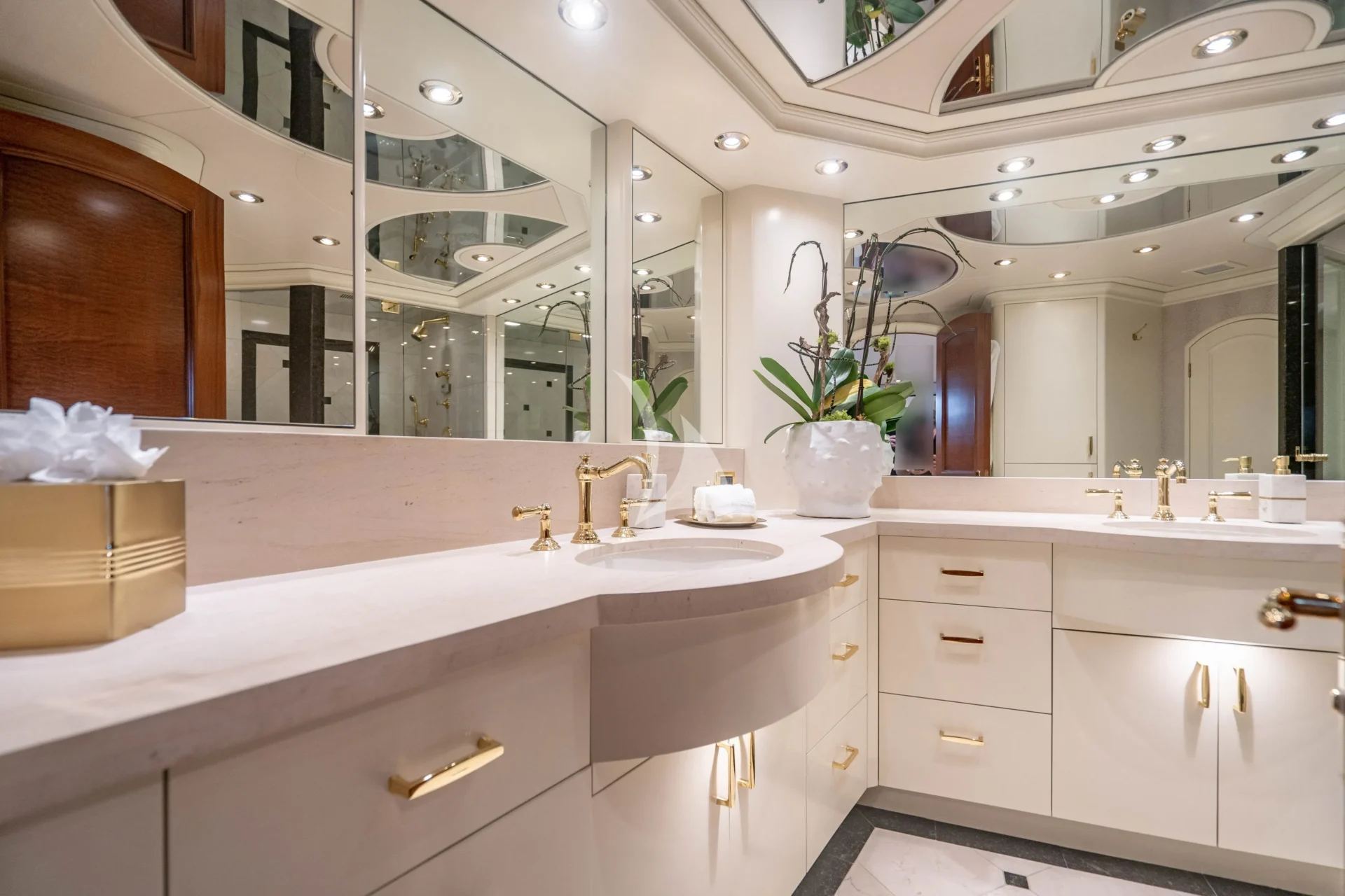 RISK & REWARD Charter Yacht