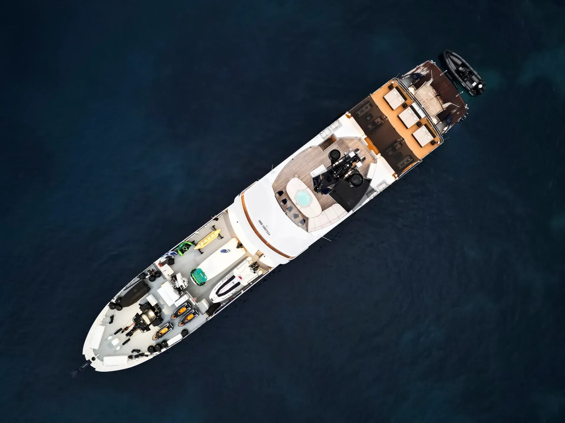 FORCE BLUE Charter Yacht
