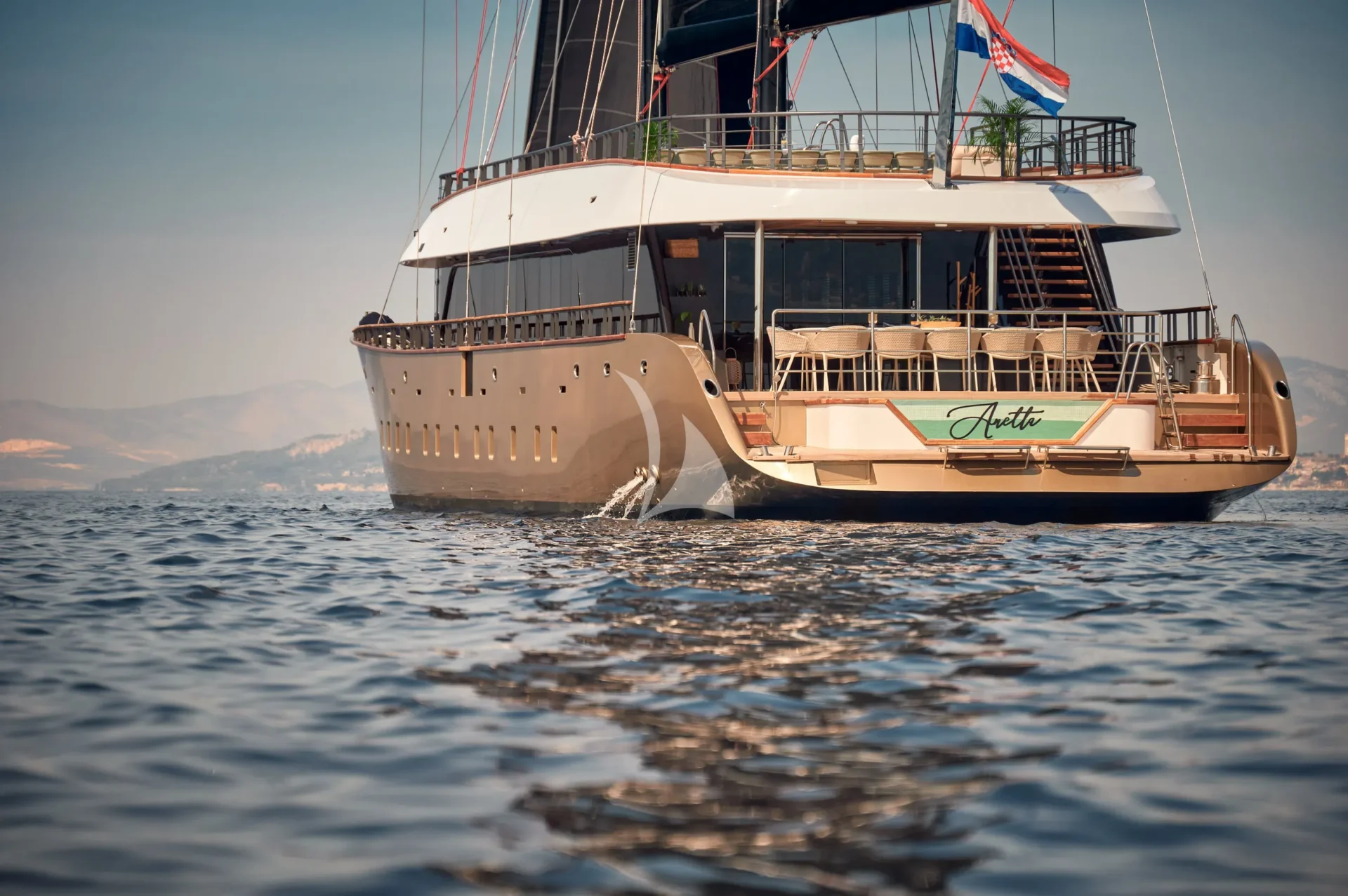 ANETTA Charter Yacht