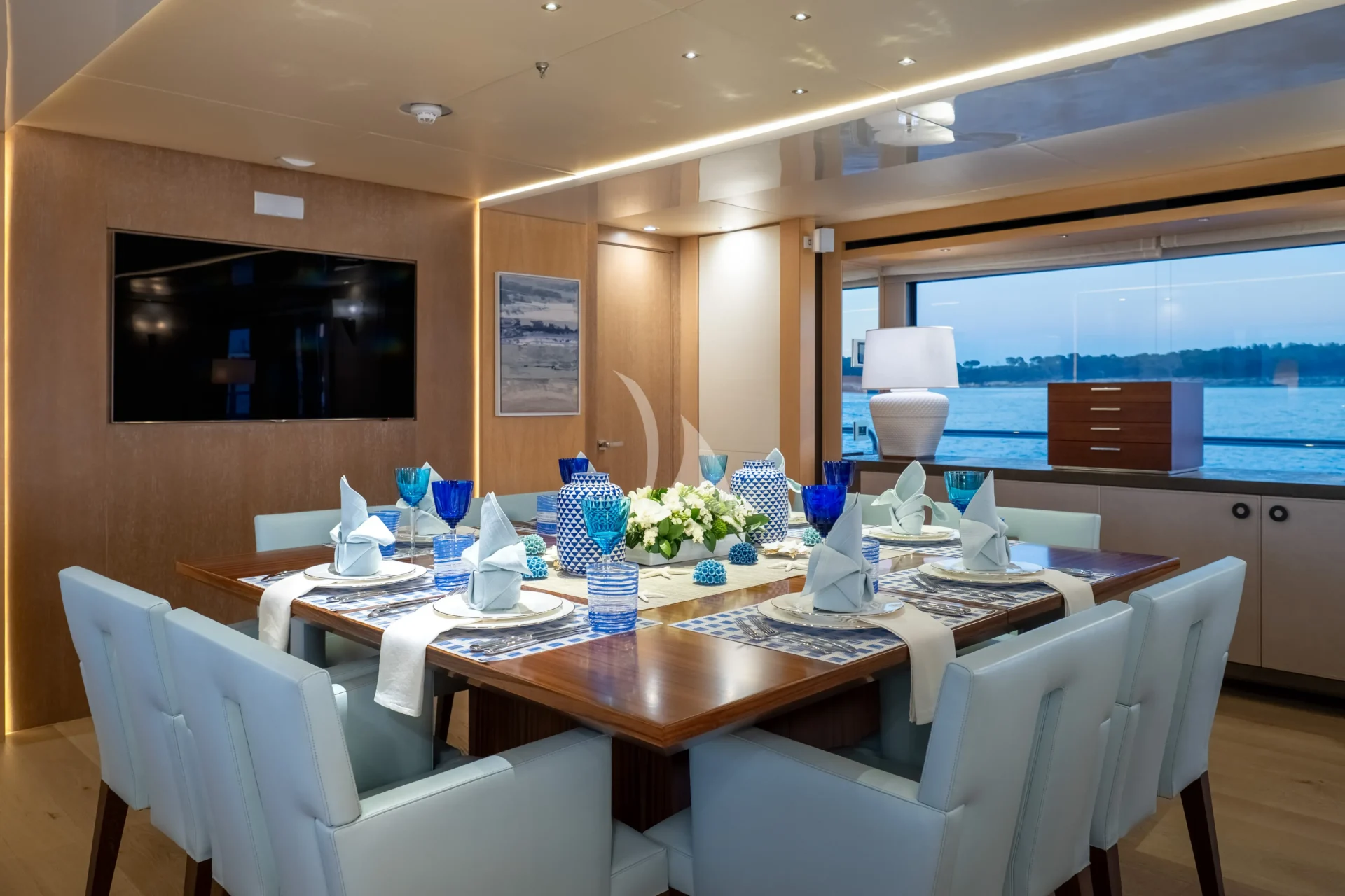 ARADOS Charter Yacht