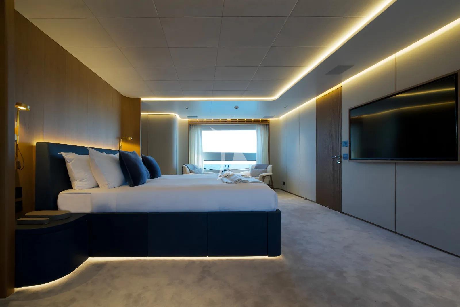 COSMICO Charter Yacht
