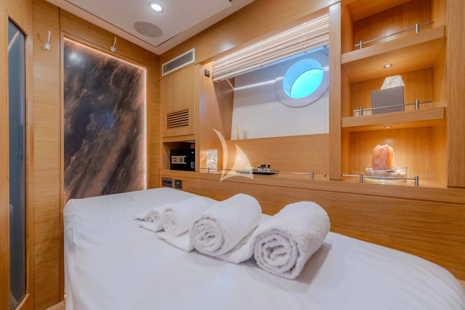 ARESTEAS Charter Yacht