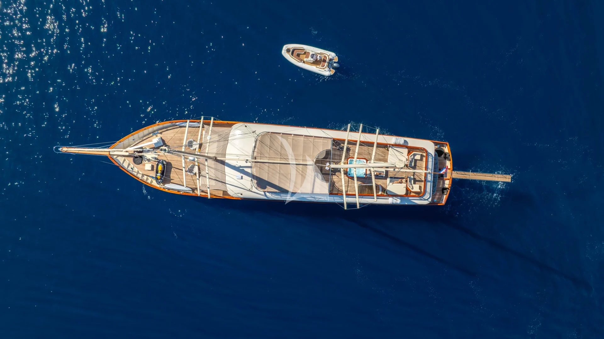 SON DE MAR Charter Yacht
