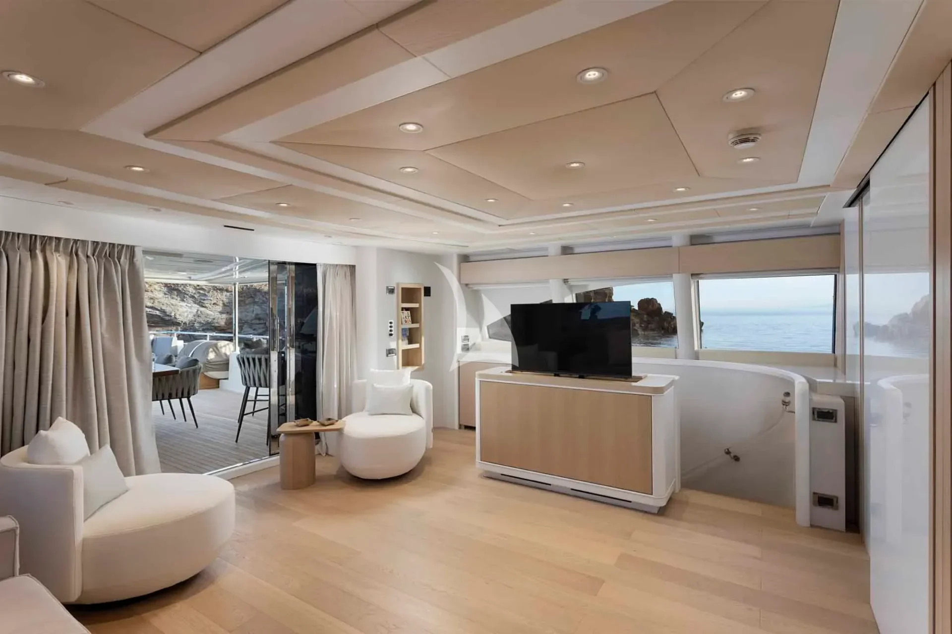 PARADISE Charter Yacht