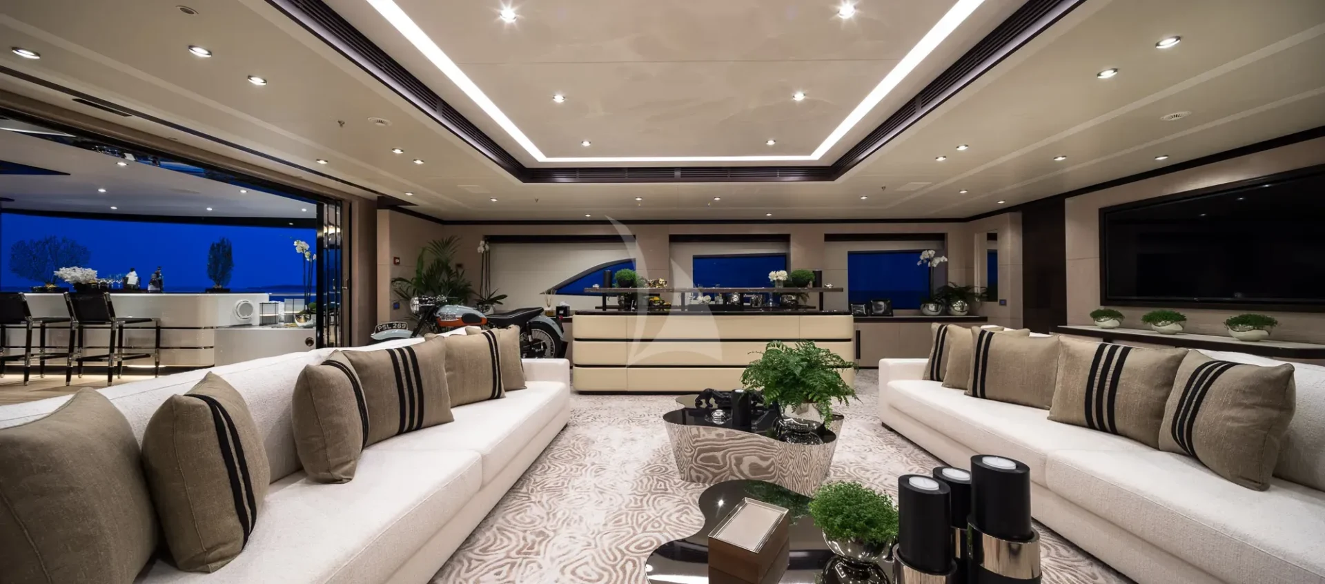 TRIUMPH Charter Yacht