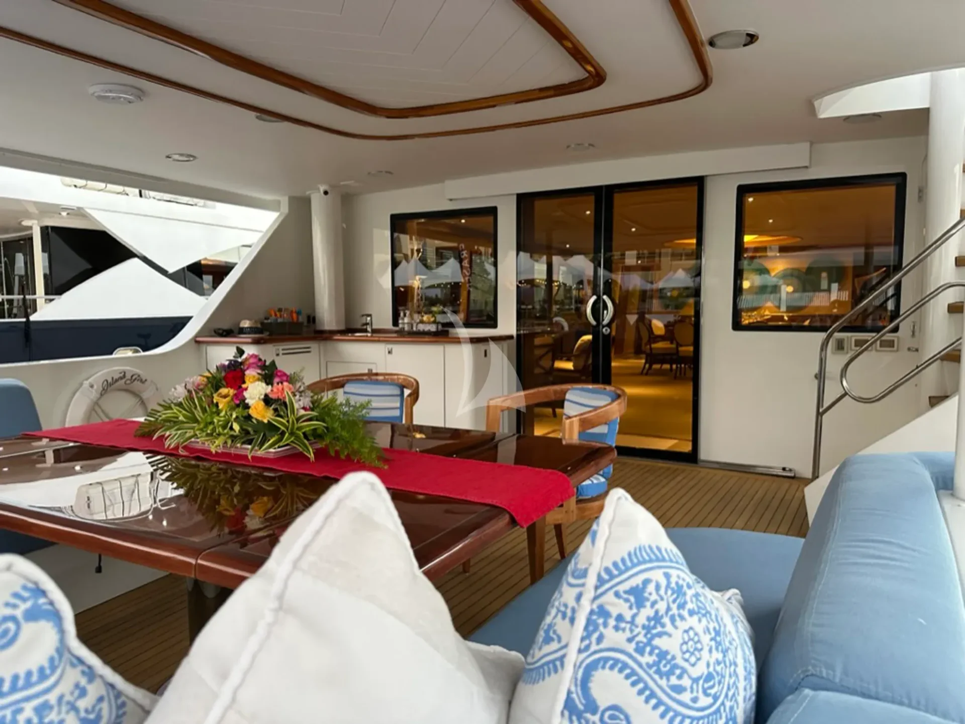 ISLAND GIRL Charter Yacht