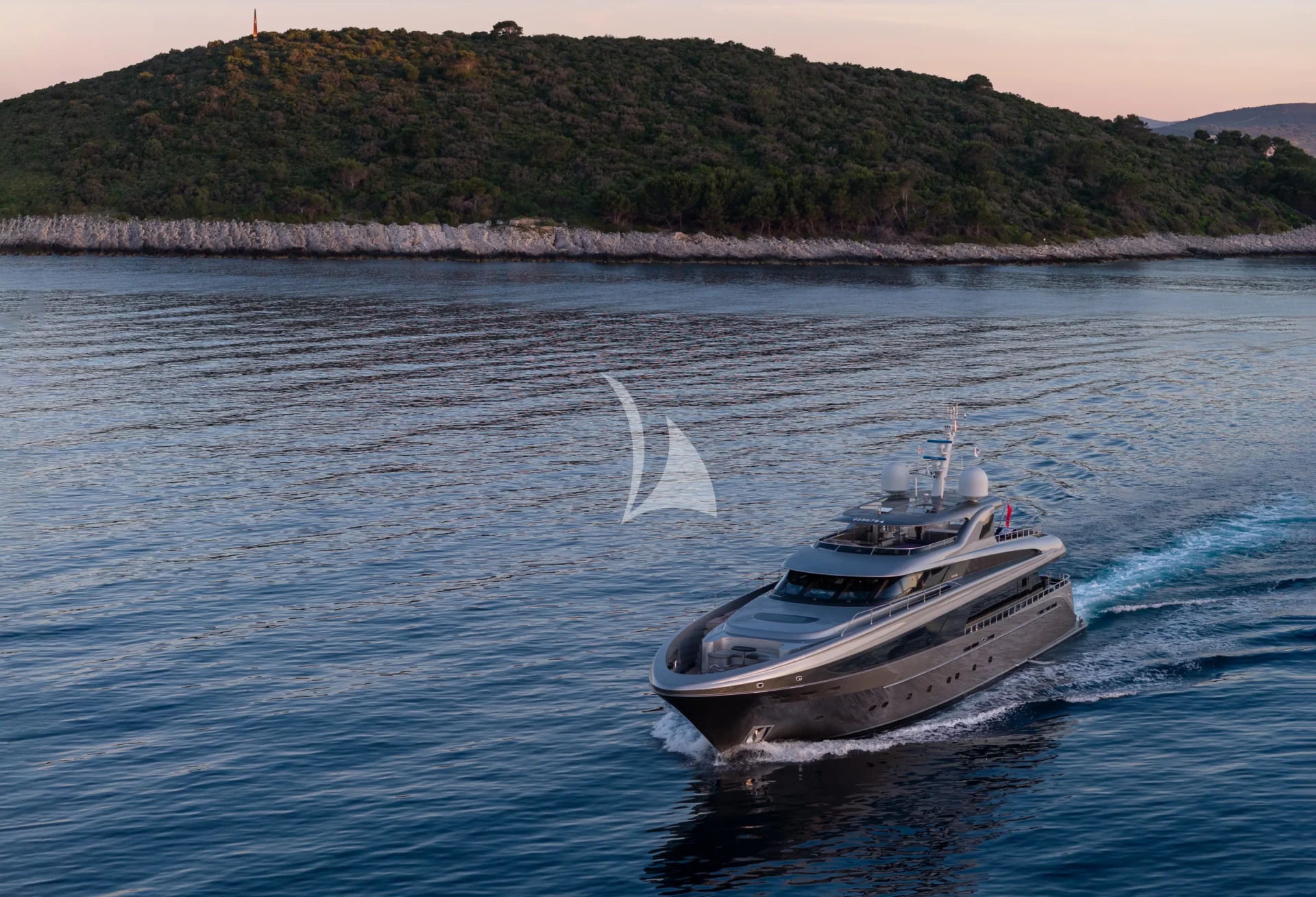 SMOOTH OPERATOR Charter Yacht