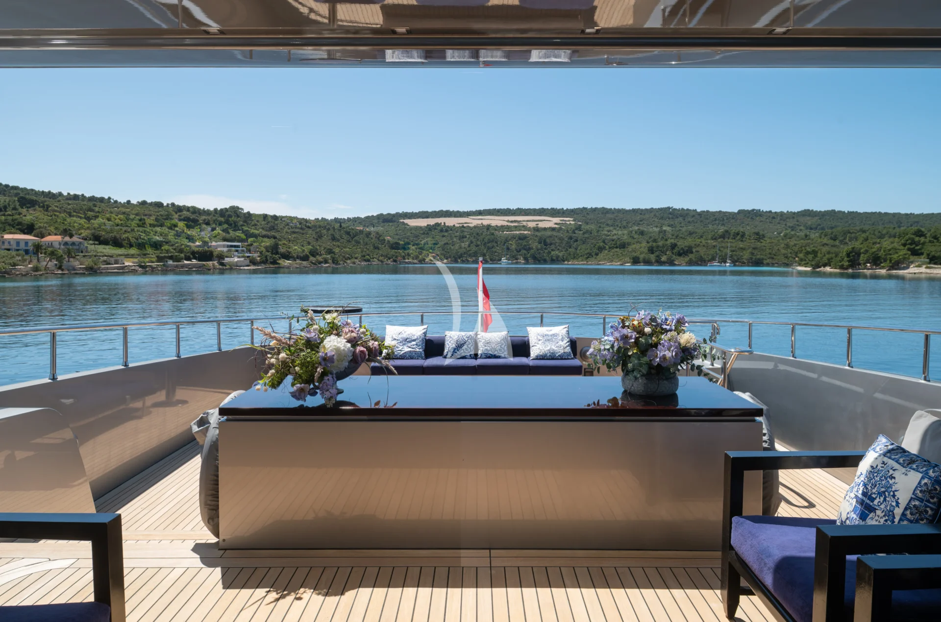 SMOOTH OPERATOR Charter Yacht