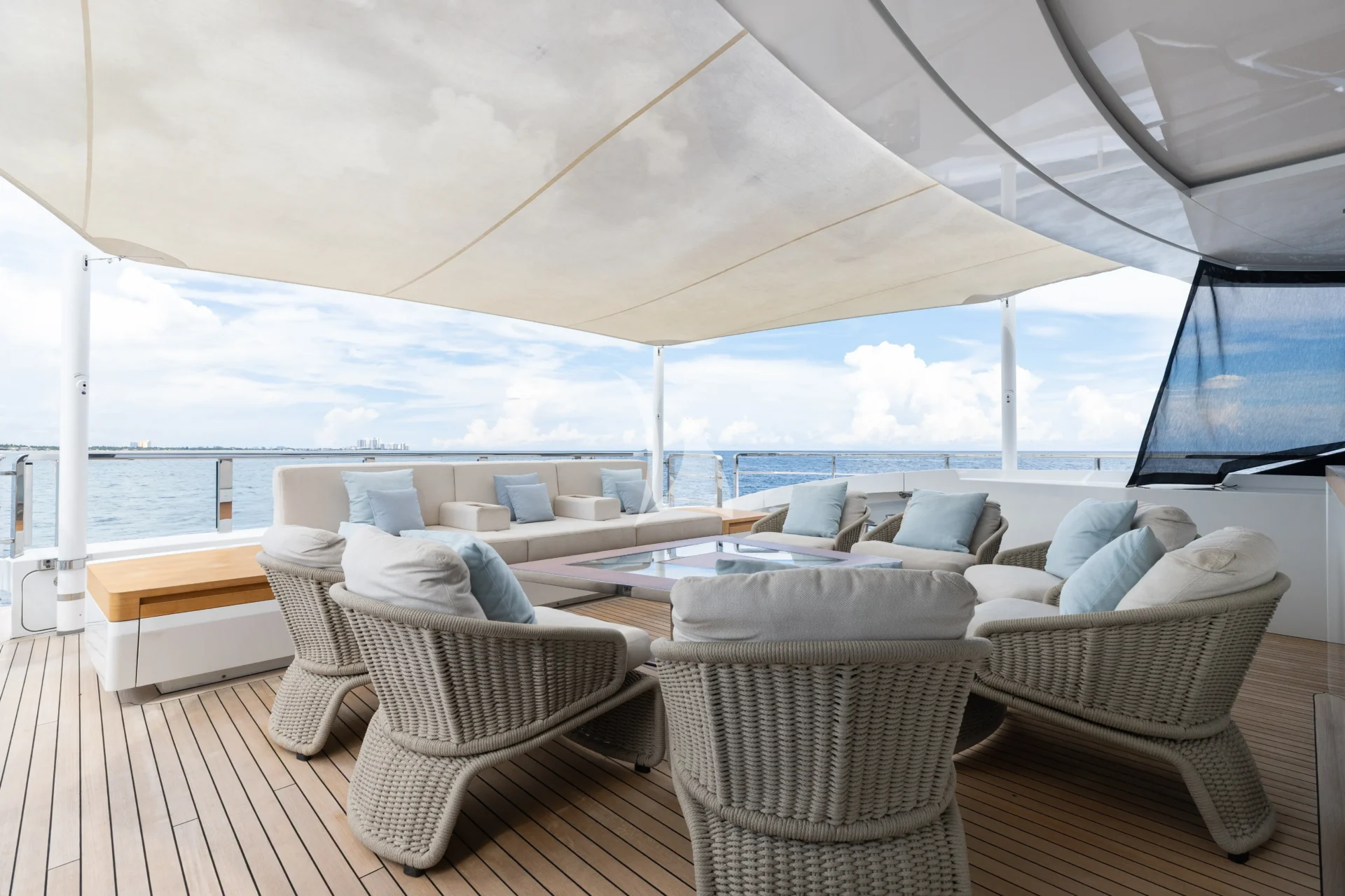 VELOCITY Charter Yacht