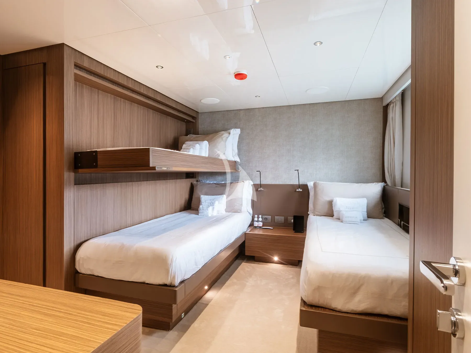ARESYA Charter Yacht